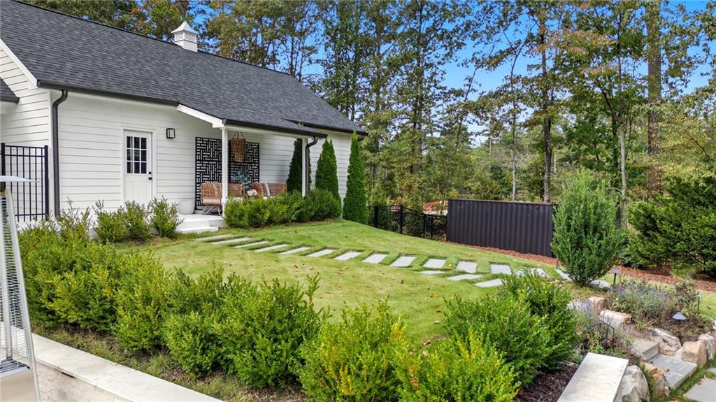 Alpharetta, Georgia, 30005, United States, 4 Bedrooms Bedrooms, ,6 BathroomsBathrooms,Residential,For Sale,1983404