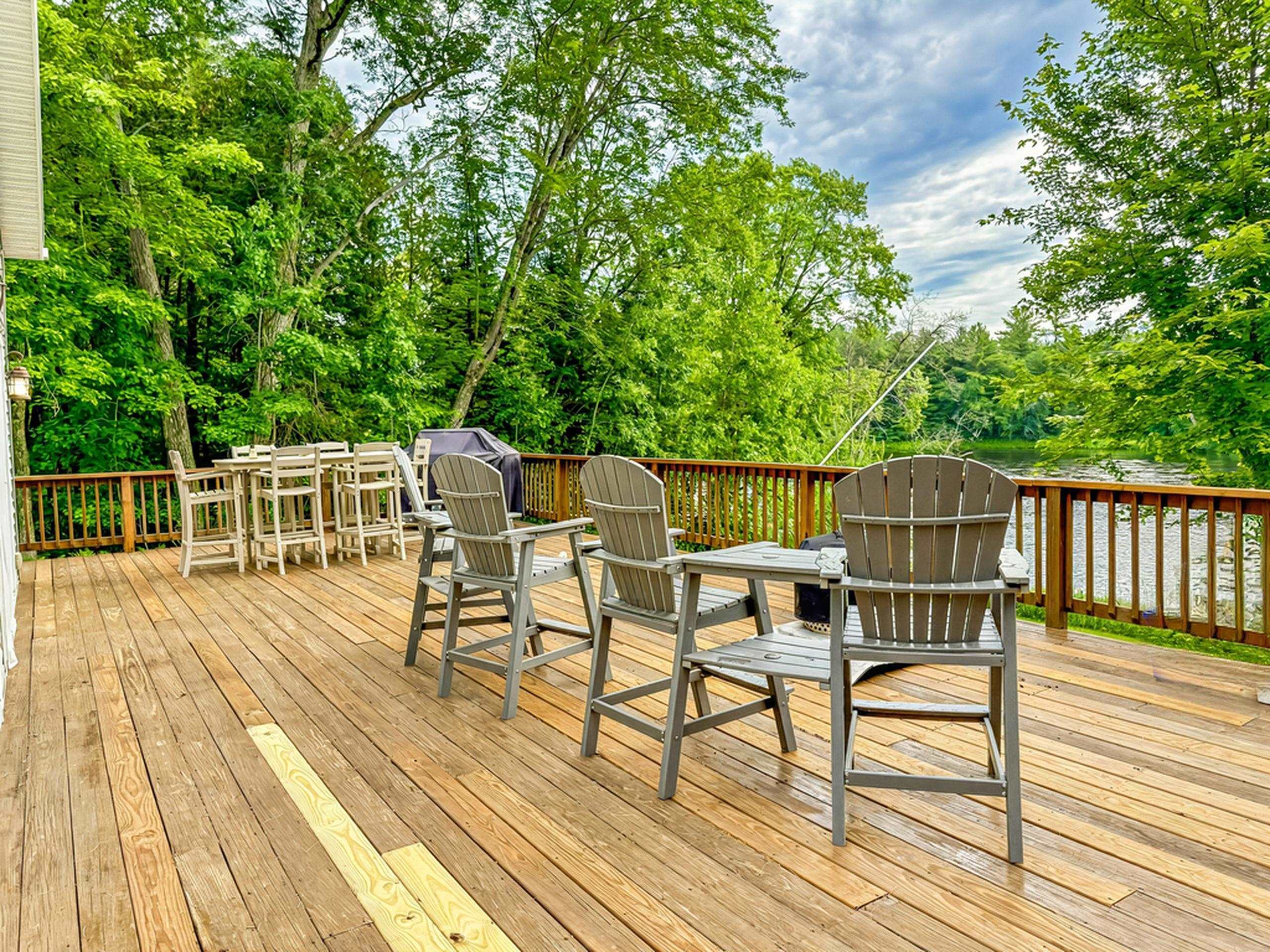 PEMBINE, Wisconsin, 54156, United States, 5 Bedrooms Bedrooms, ,4 BathroomsBathrooms,Residential,For Sale,1956791