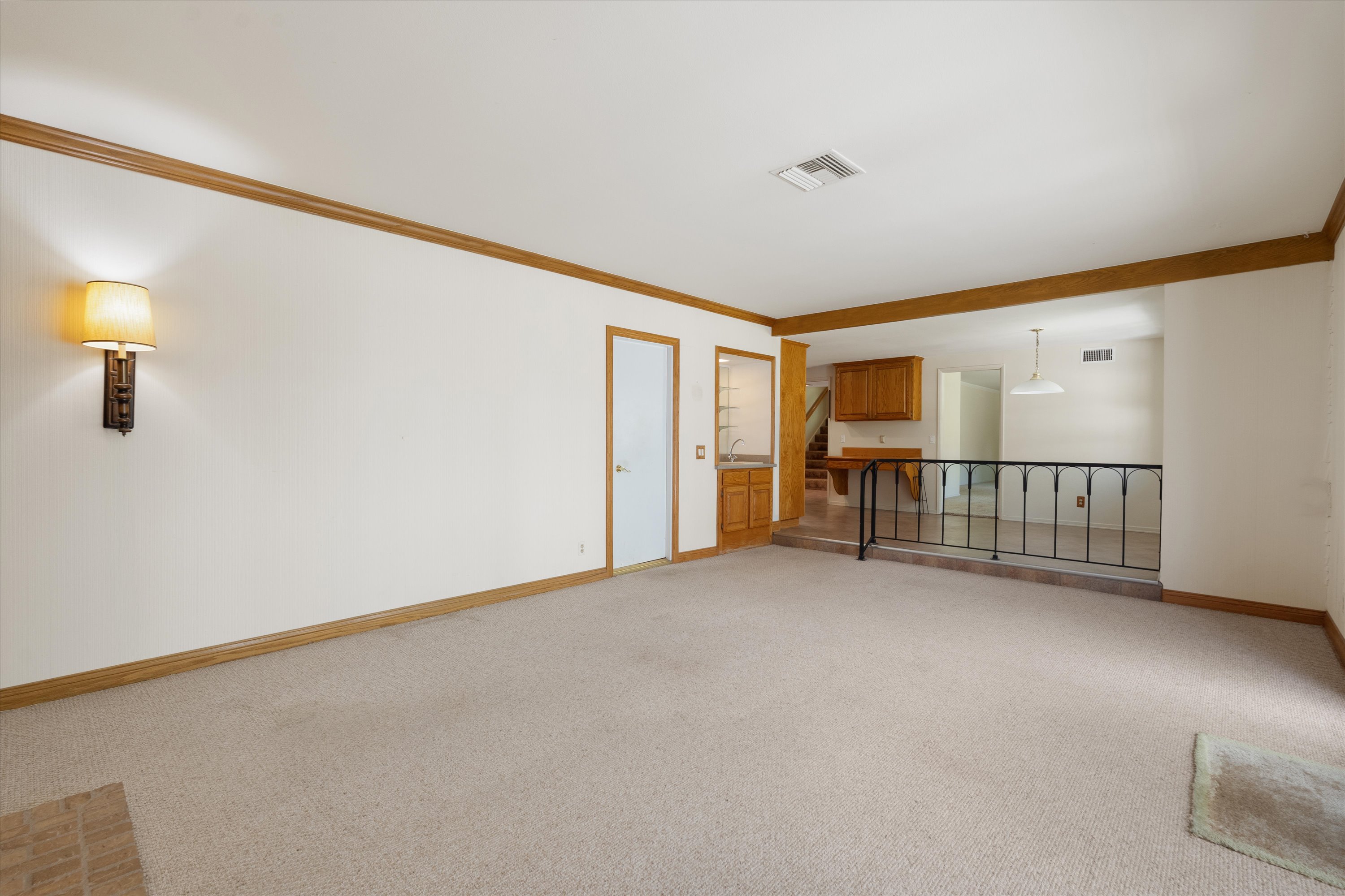 Thousand Oaks, California, 91360, United States, 5 Bedrooms Bedrooms, ,3 BathroomsBathrooms,Residential,For Sale,1895028