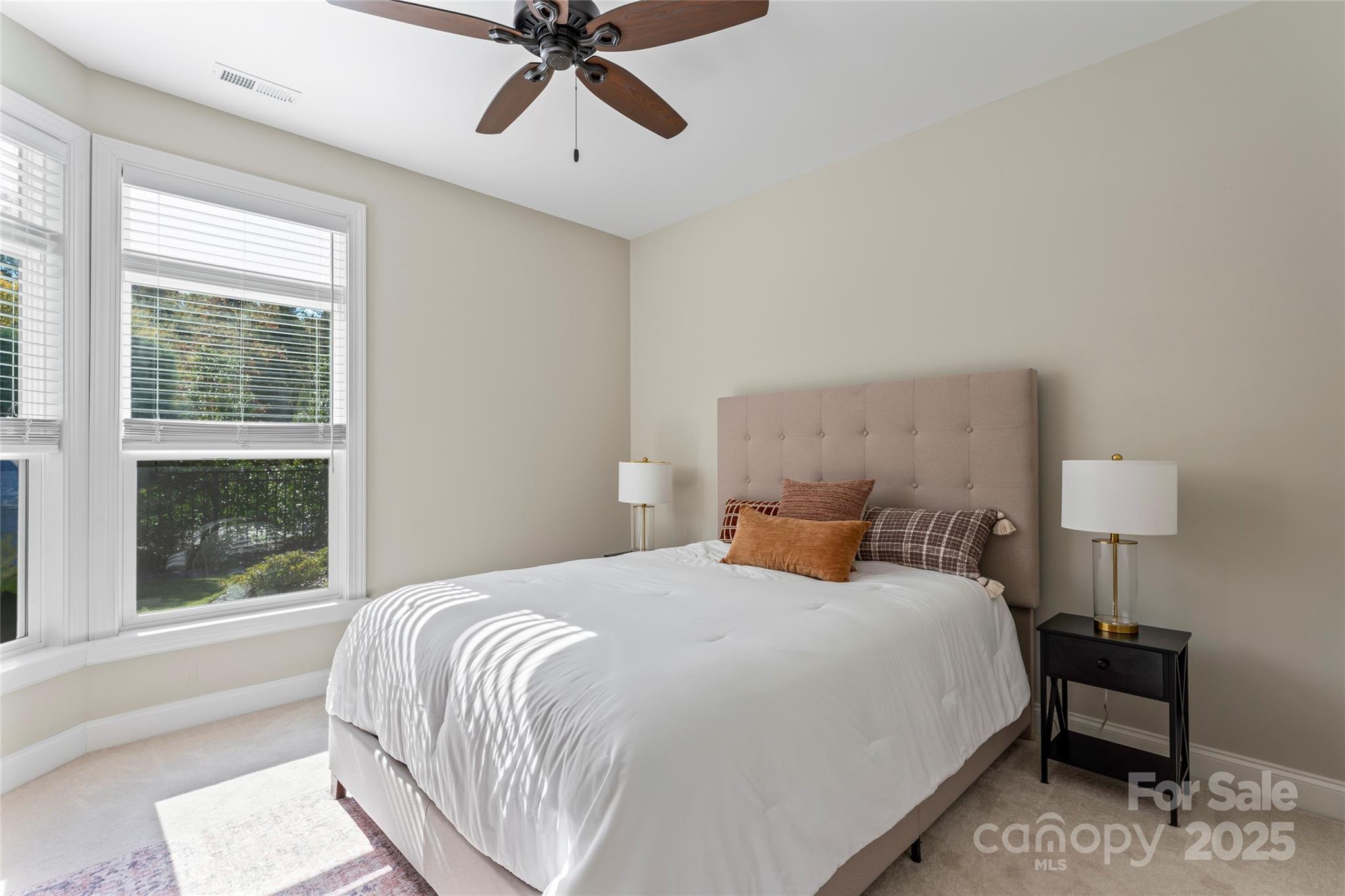 Huntersville, North Carolina, 28078, United States, 3 Bedrooms Bedrooms, ,3 BathroomsBathrooms,Residential,For Sale,1987937