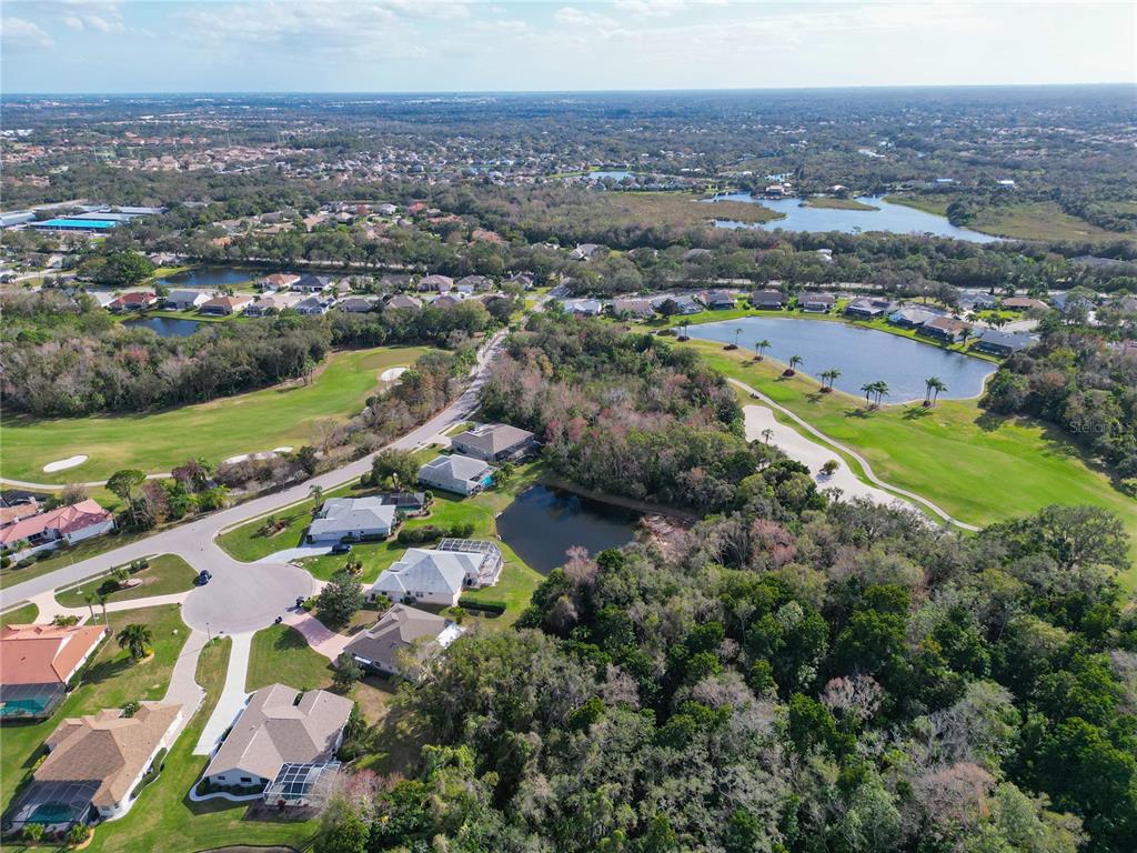 Bradenton, Florida, 34203, United States, 2 Bedrooms Bedrooms, ,3 BathroomsBathrooms,Residential,For Sale,1958401