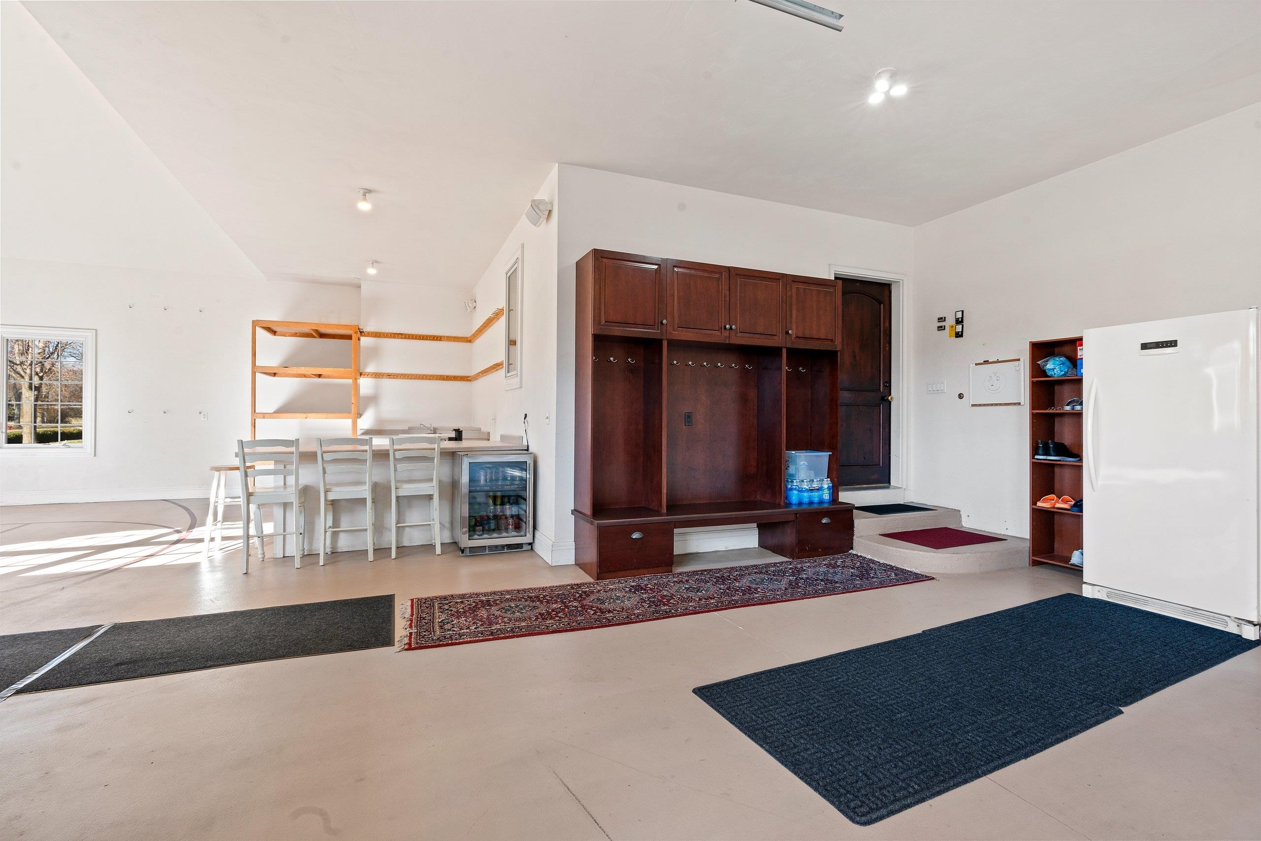 MENASHA, Wisconsin, 54952, United States, 6 Bedrooms Bedrooms, ,5 BathroomsBathrooms,Residential,For Sale,1994548