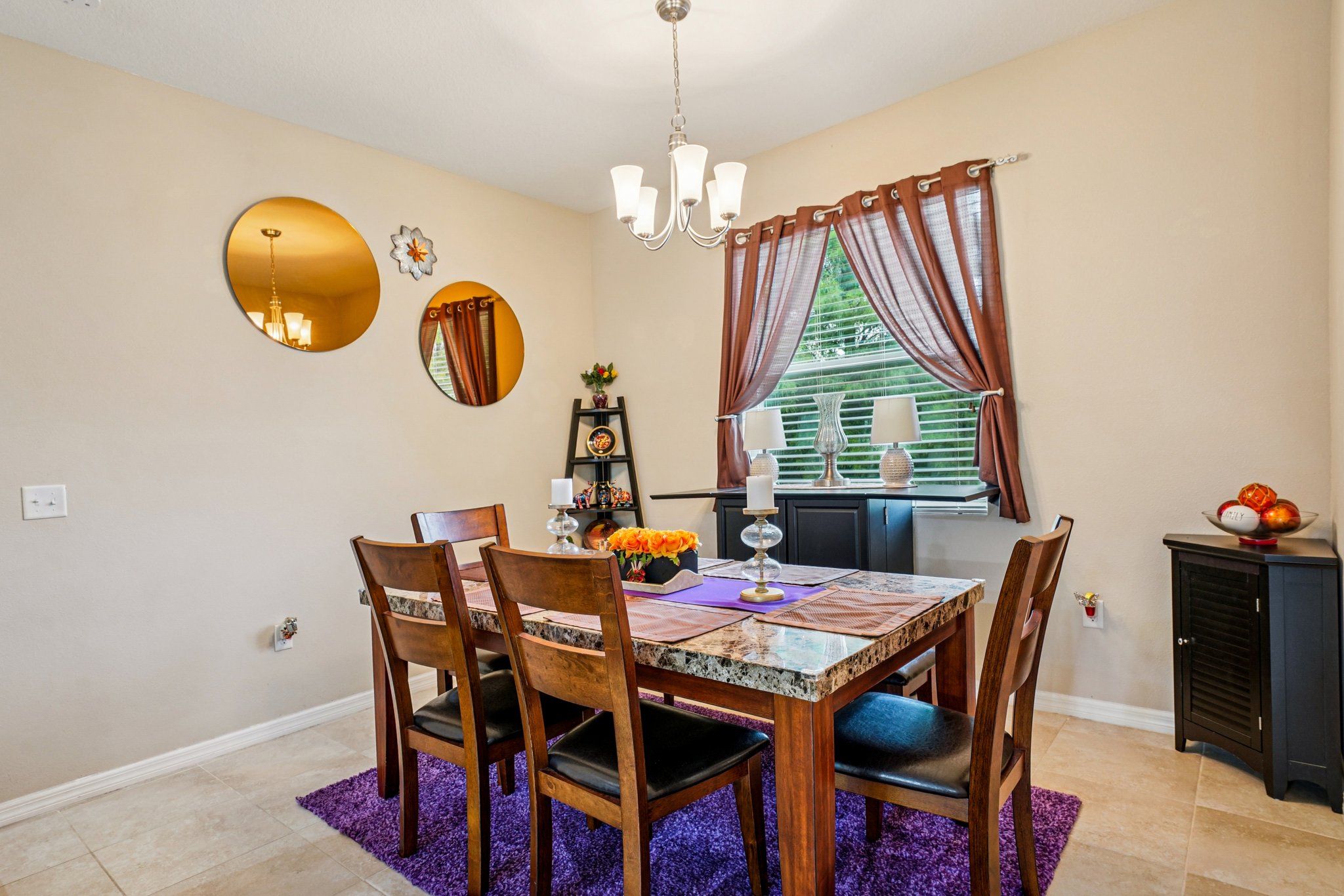 St. Petersburg, Florida, 33703, United States, 3 Bedrooms Bedrooms, ,3 BathroomsBathrooms,Residential,For Sale,1881244