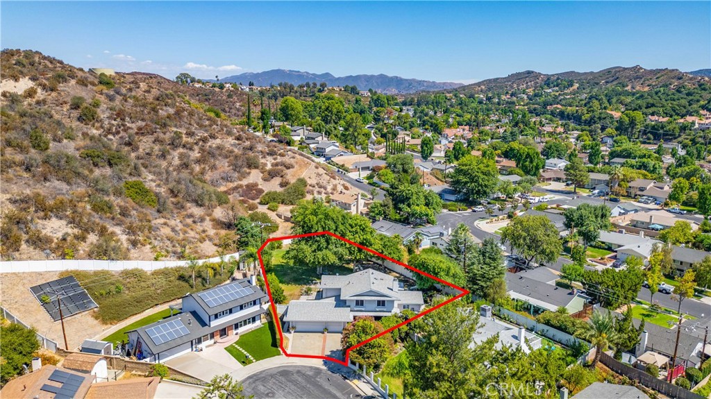 Newhall, California, 91321, United States, 5 Bedrooms Bedrooms, ,4 BathroomsBathrooms,Residential,For Sale,1940368