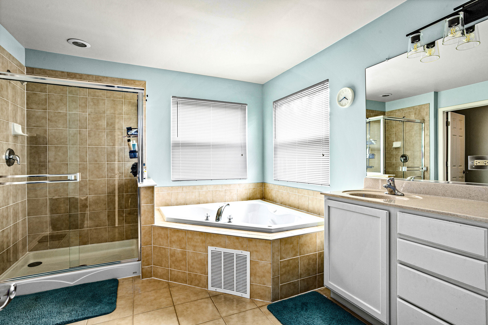 Bartlett, Illinois, 60103, United States, 4 Bedrooms Bedrooms, ,4 BathroomsBathrooms,Residential,For Sale,1950831