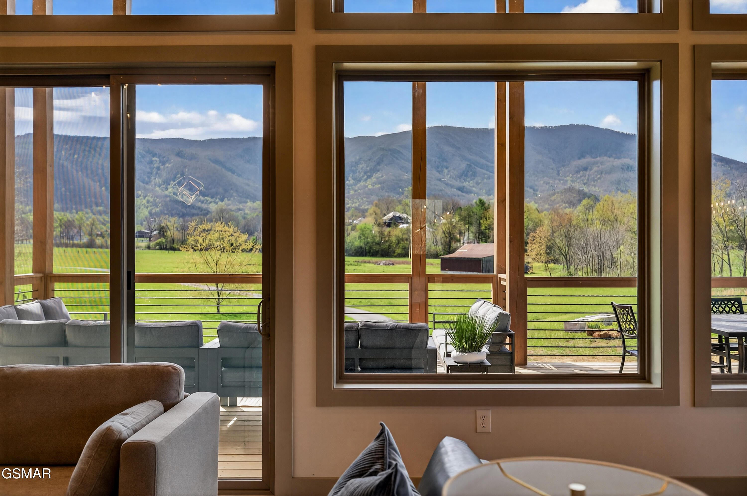 Sevierville, Tennessee, 37862, United States, 5 Bedrooms Bedrooms, ,7 BathroomsBathrooms,Residential,For Sale,2035739