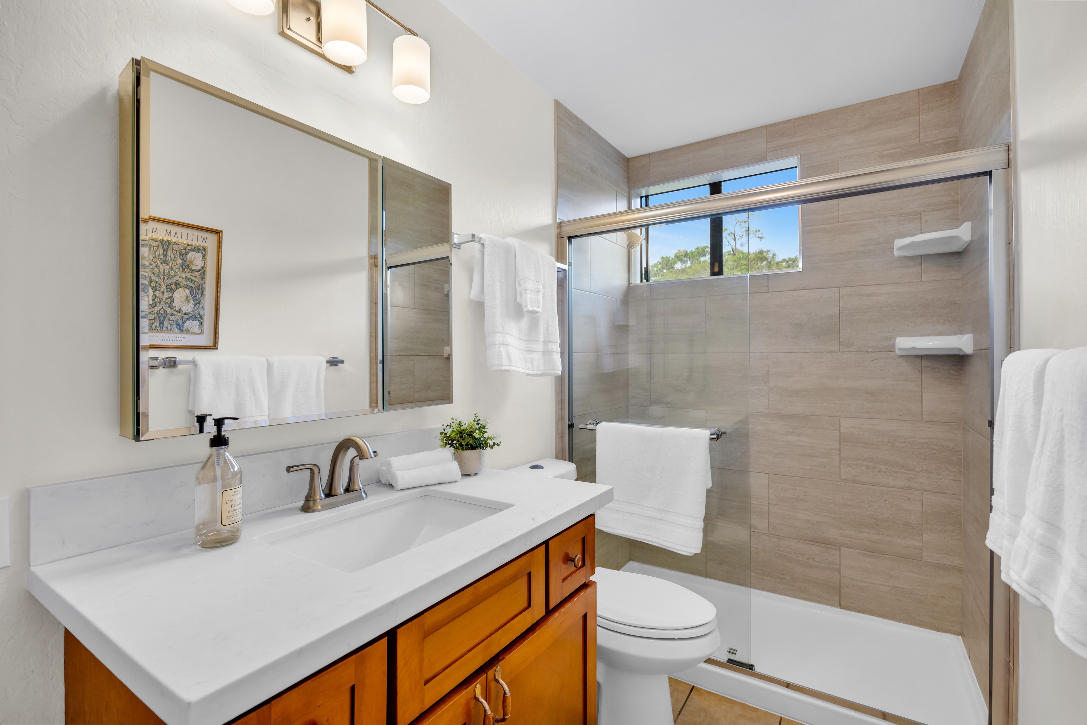  Charming North Shore Home with Spacious Surroundings - 物件實景