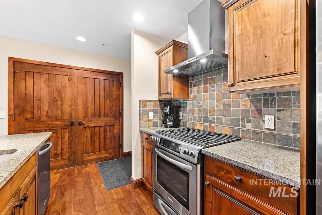 McCall, Idaho, 83638, United States, 2 Bedrooms Bedrooms, ,2 BathroomsBathrooms,Residential,For Sale,1979037