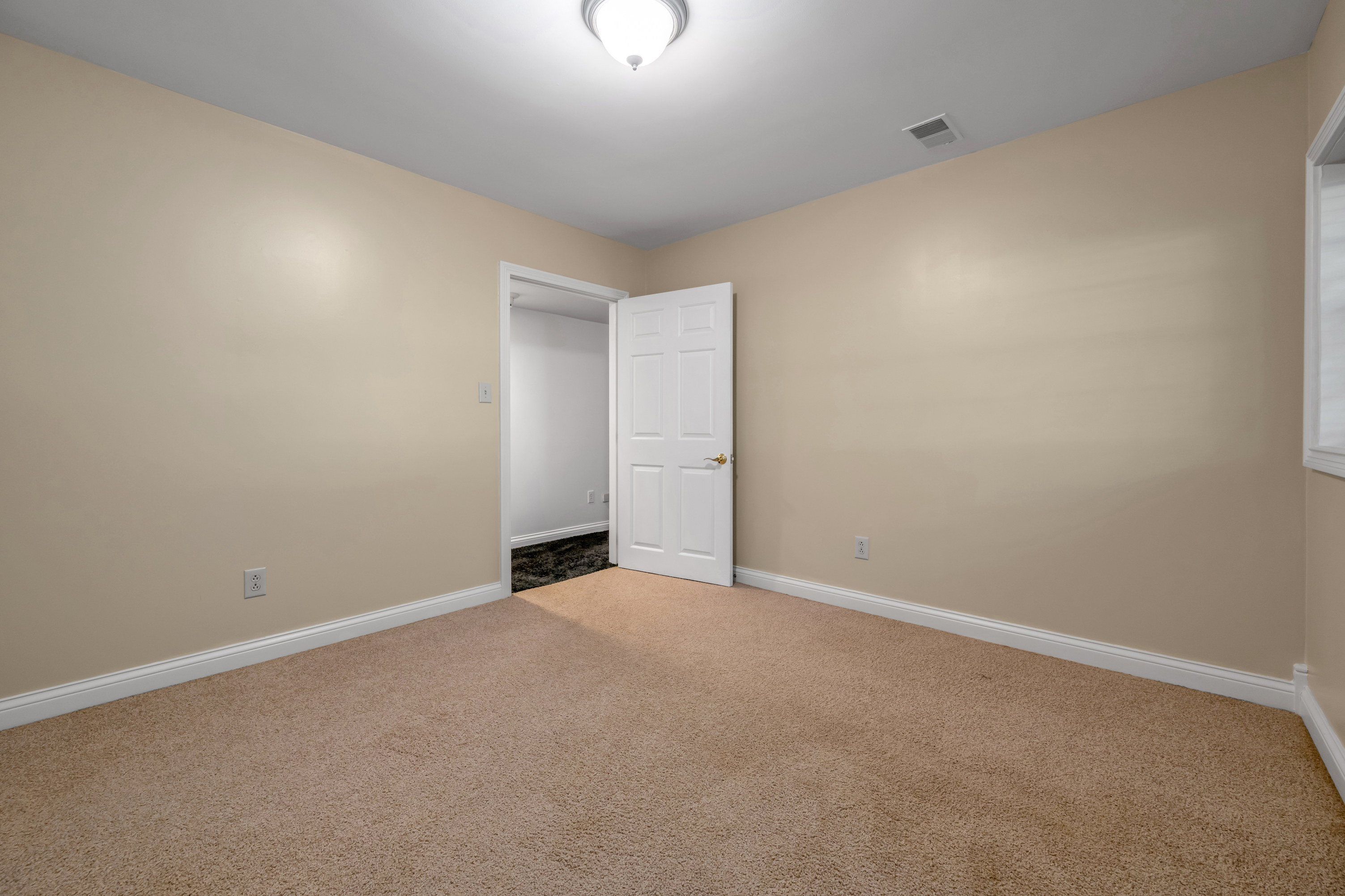  3516 Castlegate Wynd - 物件實景