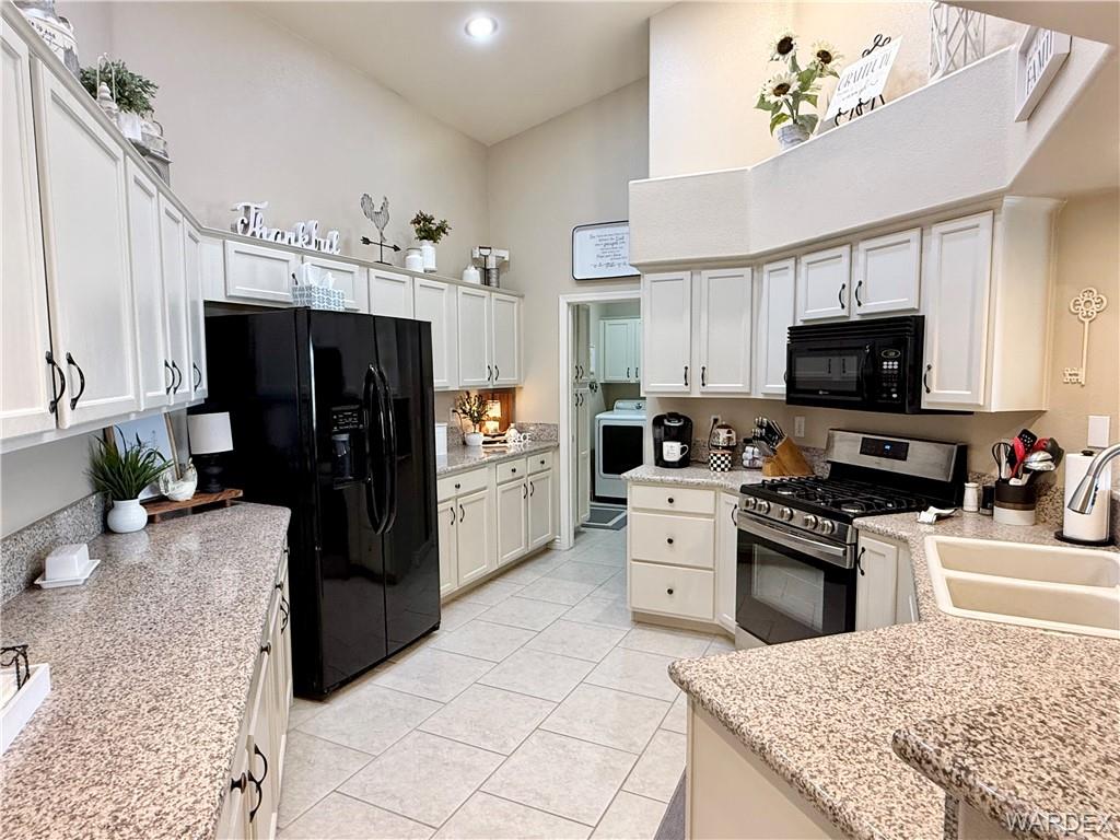 Kingman, Arizona, 86401, United States, 4 Bedrooms Bedrooms, ,2 BathroomsBathrooms,Residential,For Sale,2013264