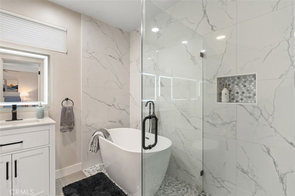 Woodland Hills, California, 91367, United States, 5 Bedrooms Bedrooms, ,3 BathroomsBathrooms,Residential,For Sale,1907450