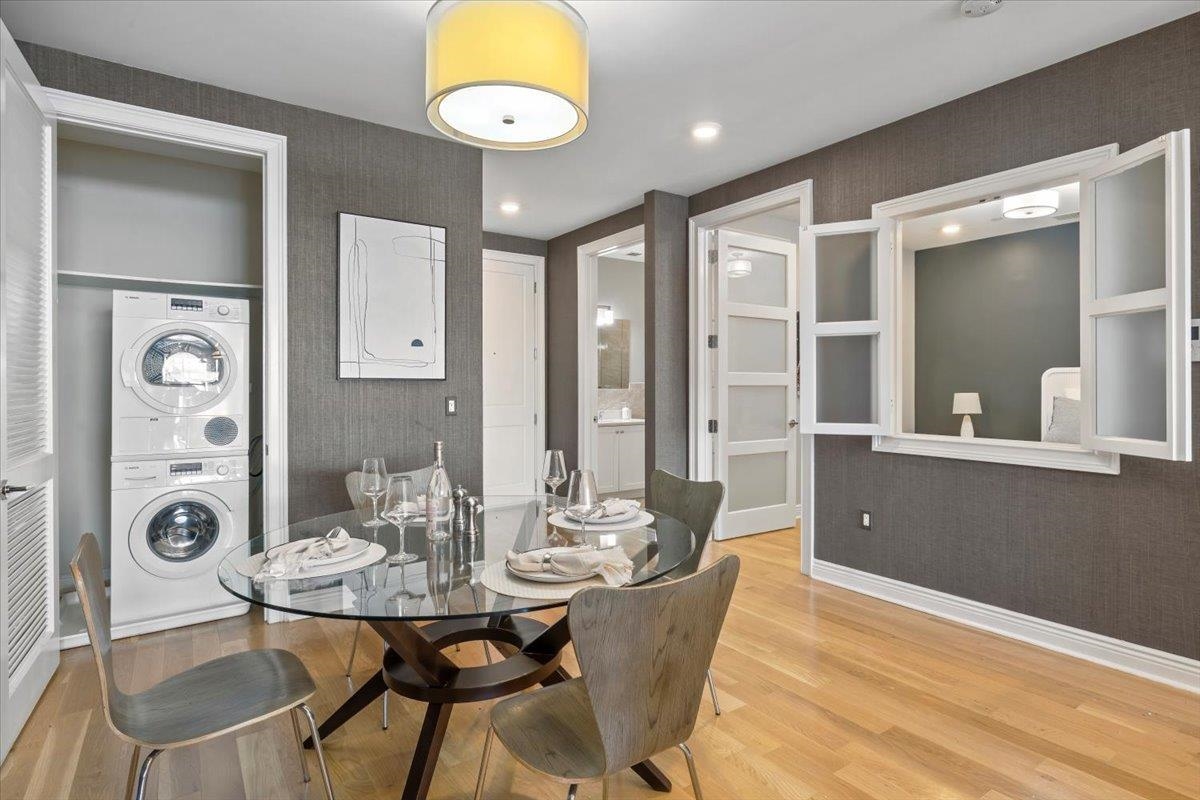 Edgewater, New Jersey, 07020, United States, 2 Bedrooms Bedrooms, ,2 BathroomsBathrooms,Residential,For Sale,1836744
