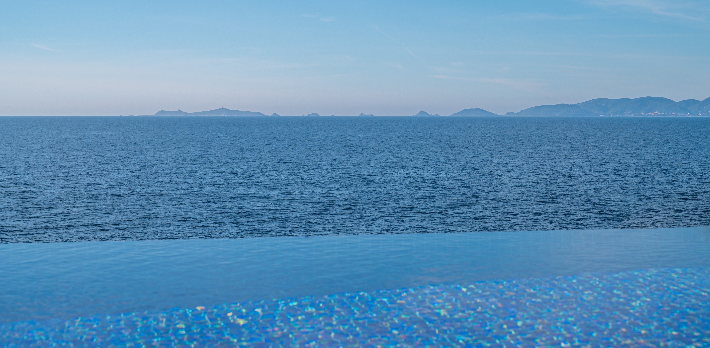  Luxury waterfront villa, pool and sea view at Coti-Chiavari / Gulf of Ajaccio -… - 物件實景