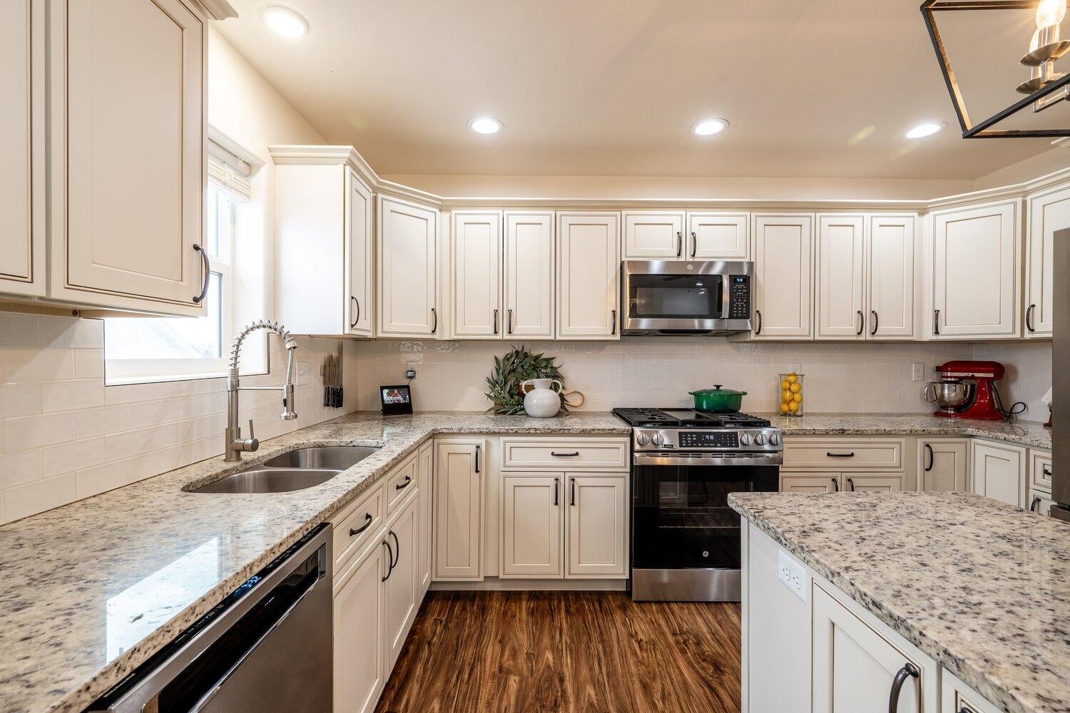 Sheridan, Wyoming, 82801, United States, 5 Bedrooms Bedrooms, ,3 BathroomsBathrooms,Residential,For Sale,2011699