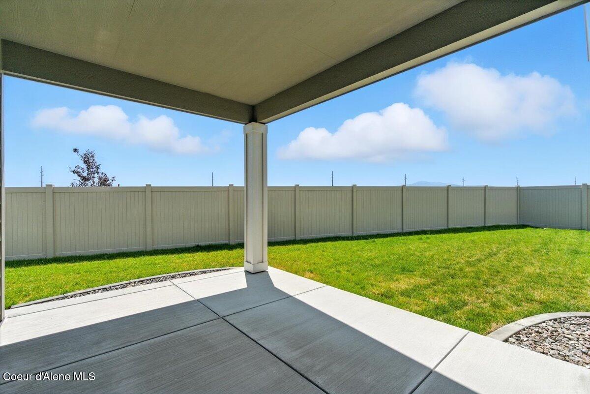 Coeur d'Alene, Idaho, 83815, United States, 4 Bedrooms Bedrooms, ,3 BathroomsBathrooms,Residential,For Sale,2009253