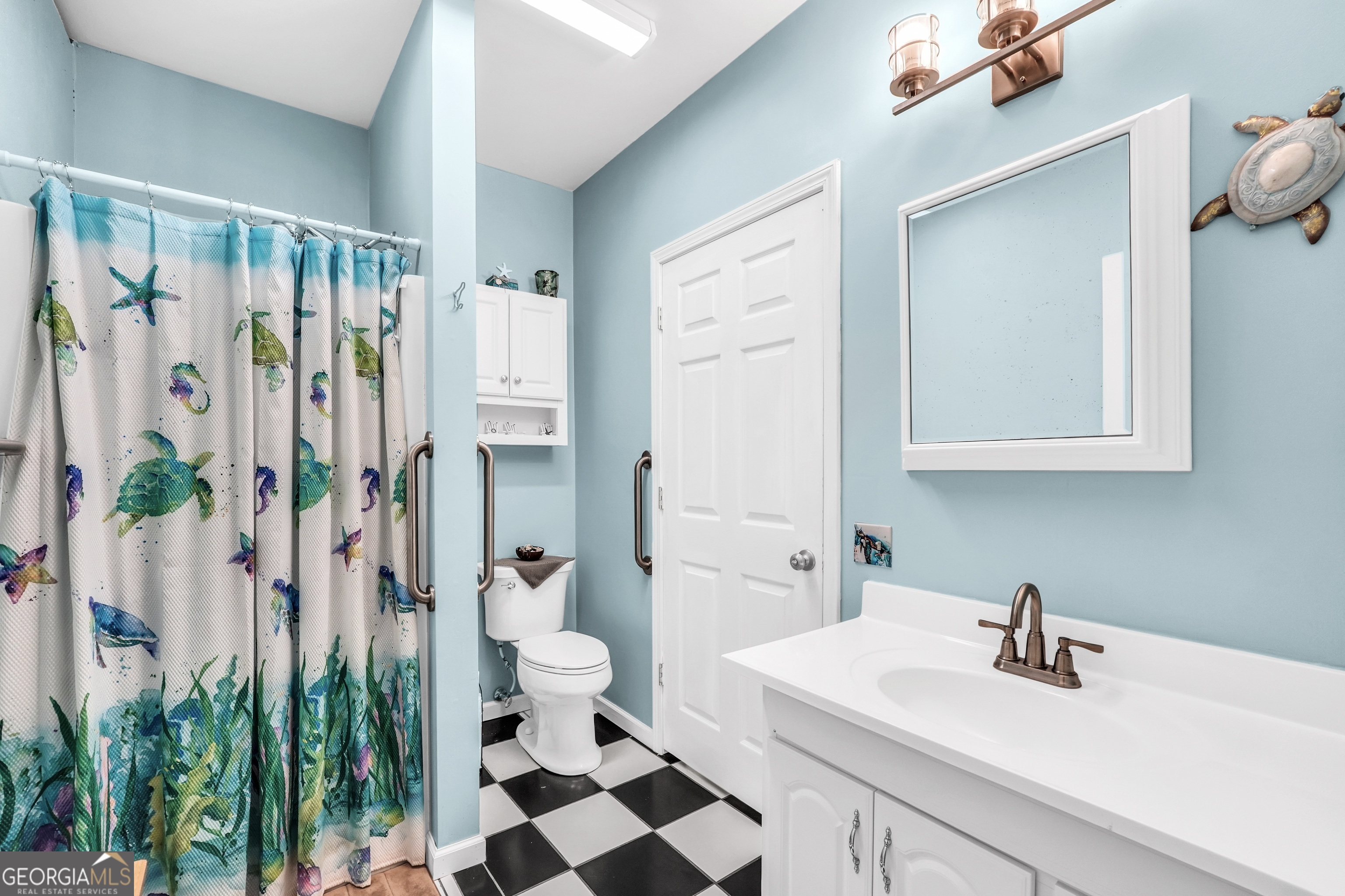 Jenkinsburg, Georgia, 30234, United States, 5 Bedrooms Bedrooms, ,4 BathroomsBathrooms,Residential,For Sale,1928448