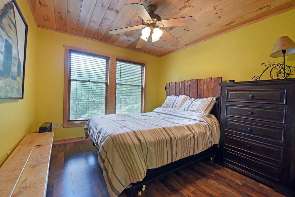 Blue Ridge, Georgia, 30513, United States, 4 Bedrooms Bedrooms, ,3 BathroomsBathrooms,Residential,For Sale,1889495