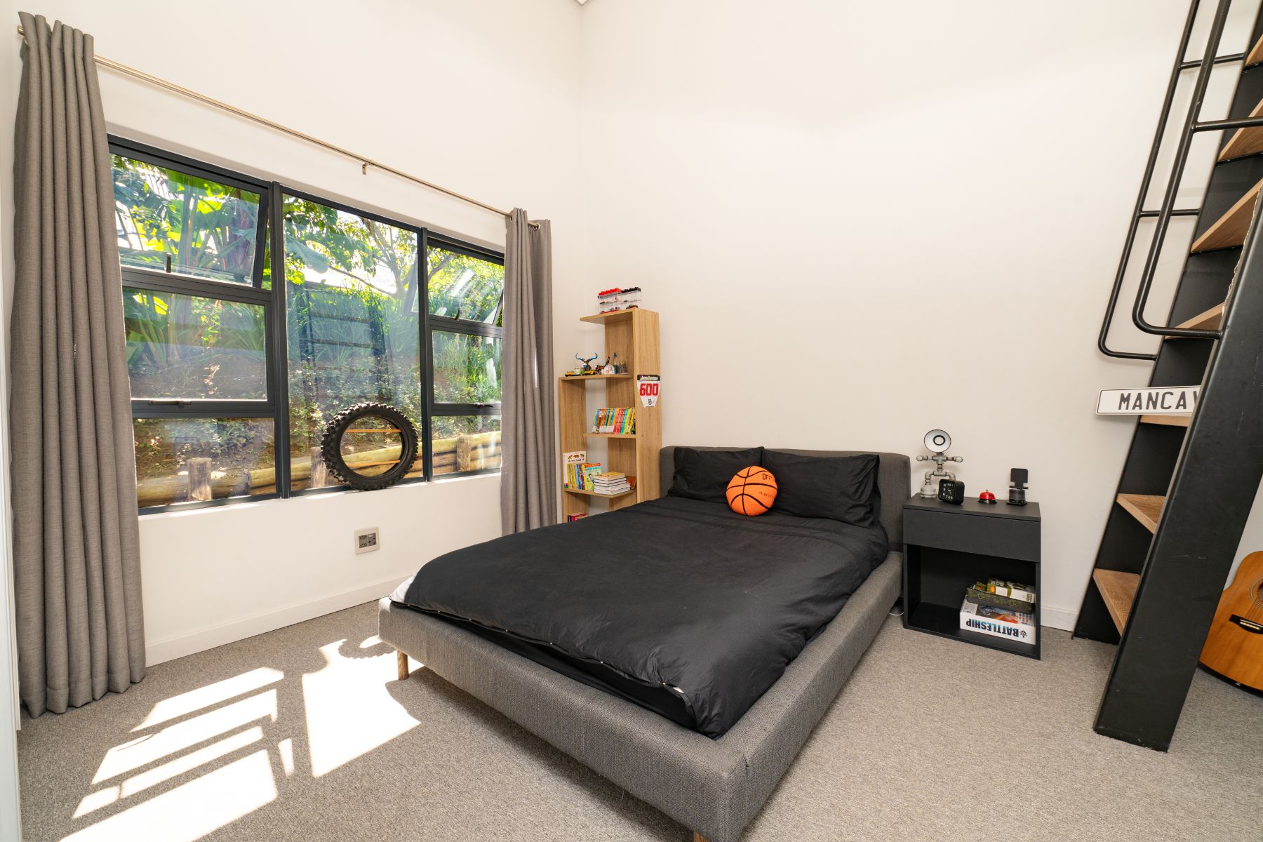  6 Bedroom Family Residence in Simbithi Eco Estate, Ballito - 物件實景