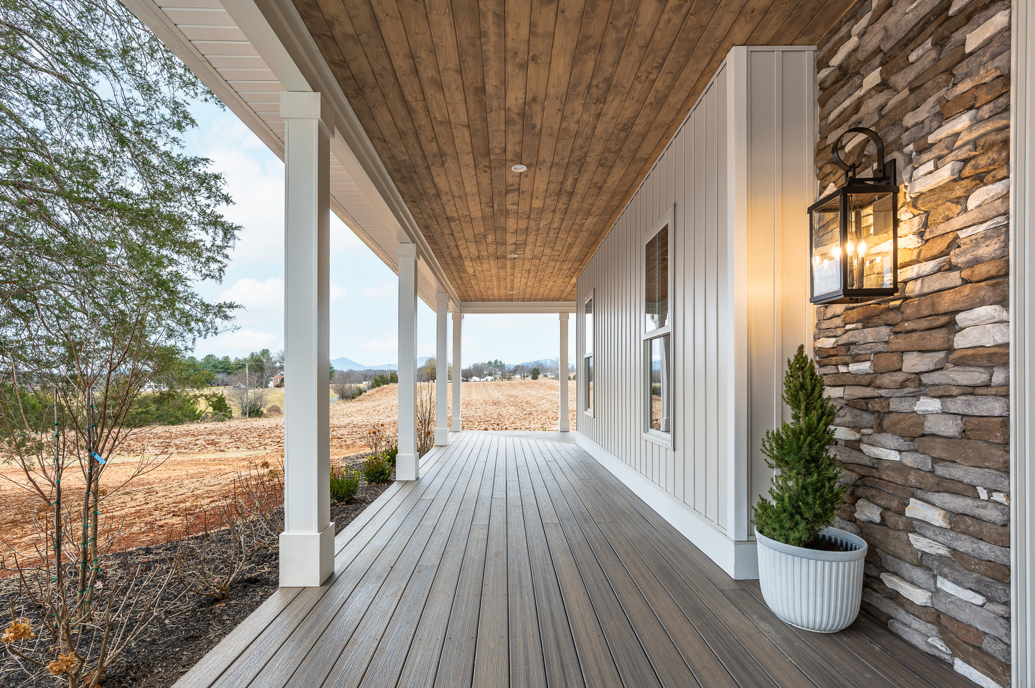 Goode, Virginia, 24556, United States, 3 Bedrooms Bedrooms, ,3 BathroomsBathrooms,Residential,For Sale,2005449