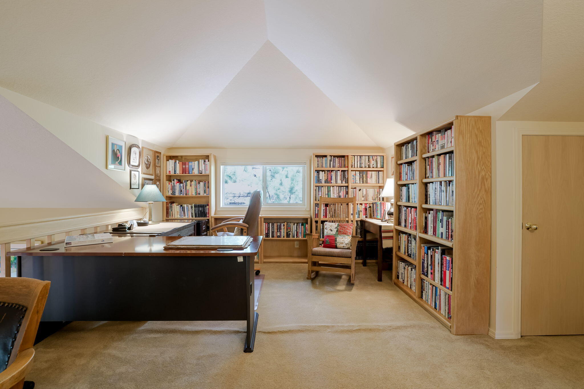 Bend, Oregon, 97703, United States, 3 Bedrooms Bedrooms, ,3 BathroomsBathrooms,Residential,For Sale,1911486