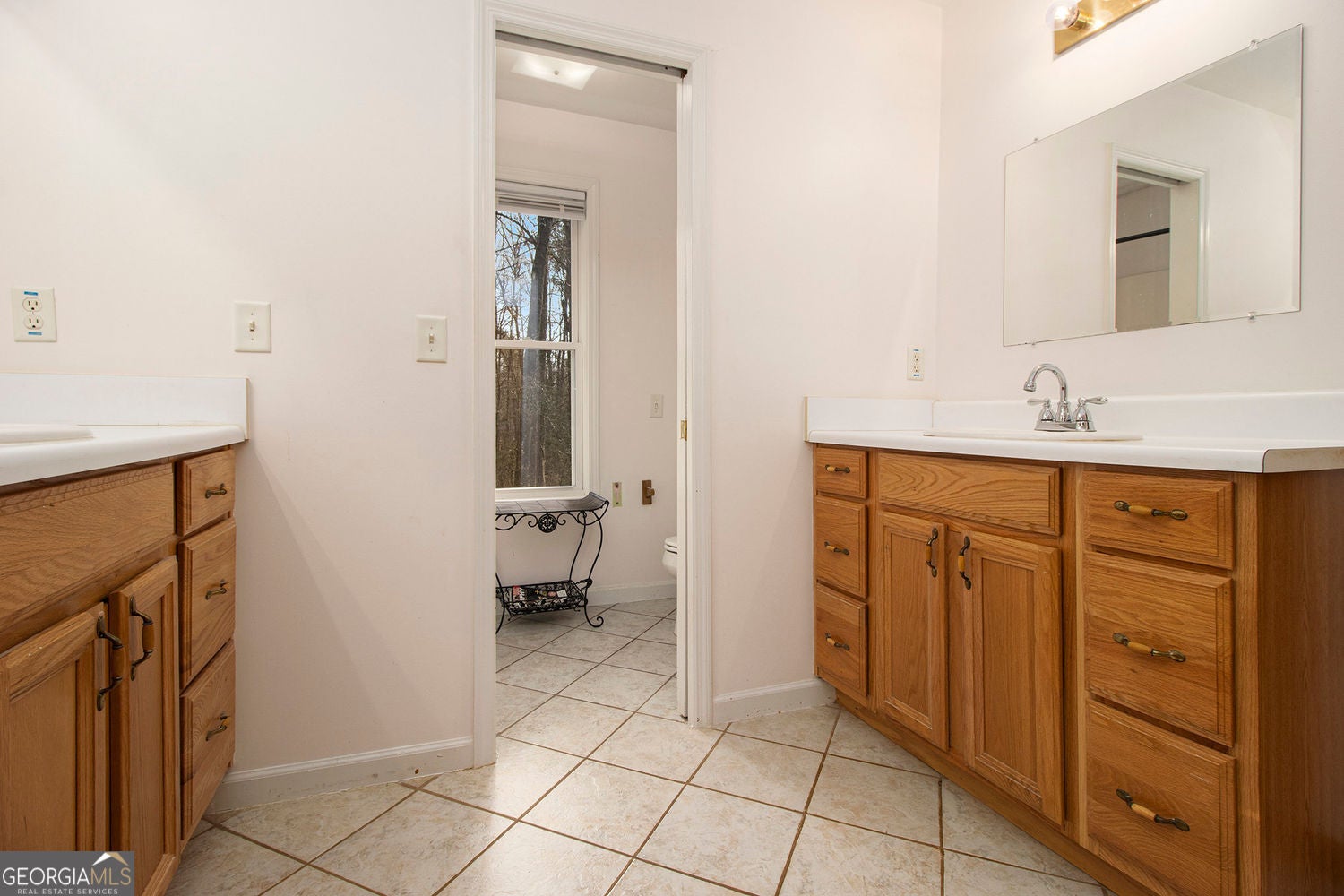 Hampton, Georgia, 30228, United States, 6 Bedrooms Bedrooms, ,6 BathroomsBathrooms,Residential,For Sale,1858908