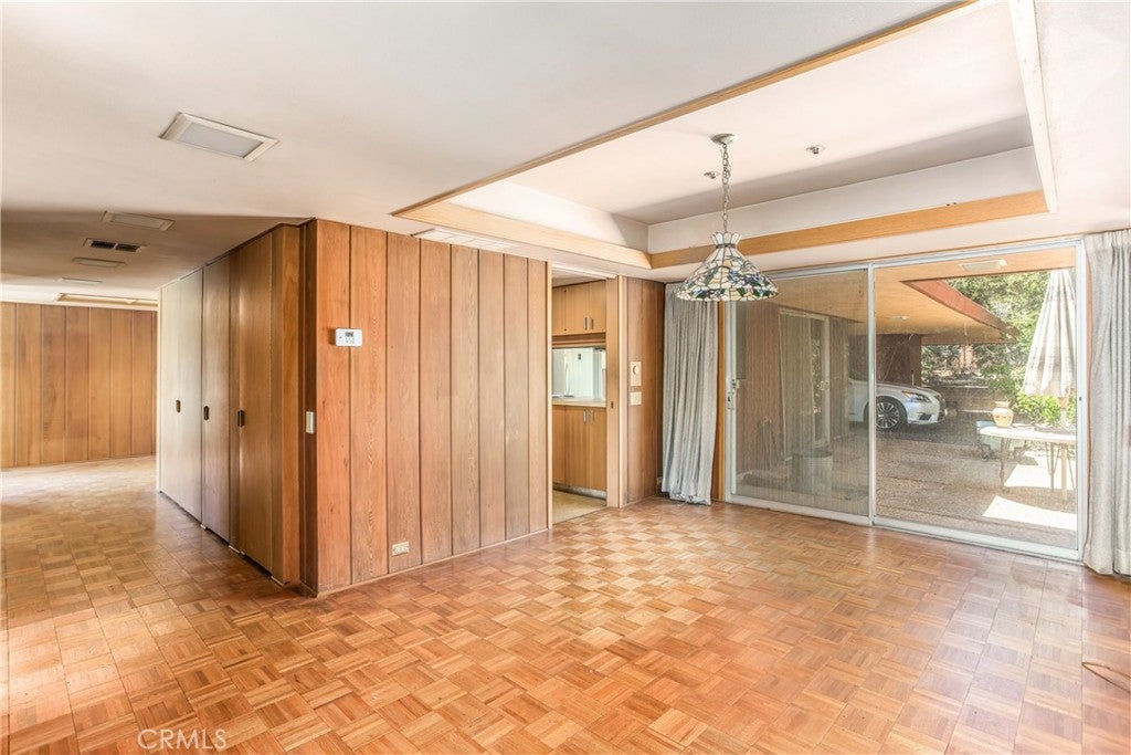 Redlands, California, 92373, United States, 4 Bedrooms Bedrooms, ,1 BathroomBathrooms,Residential,For Sale,1899993