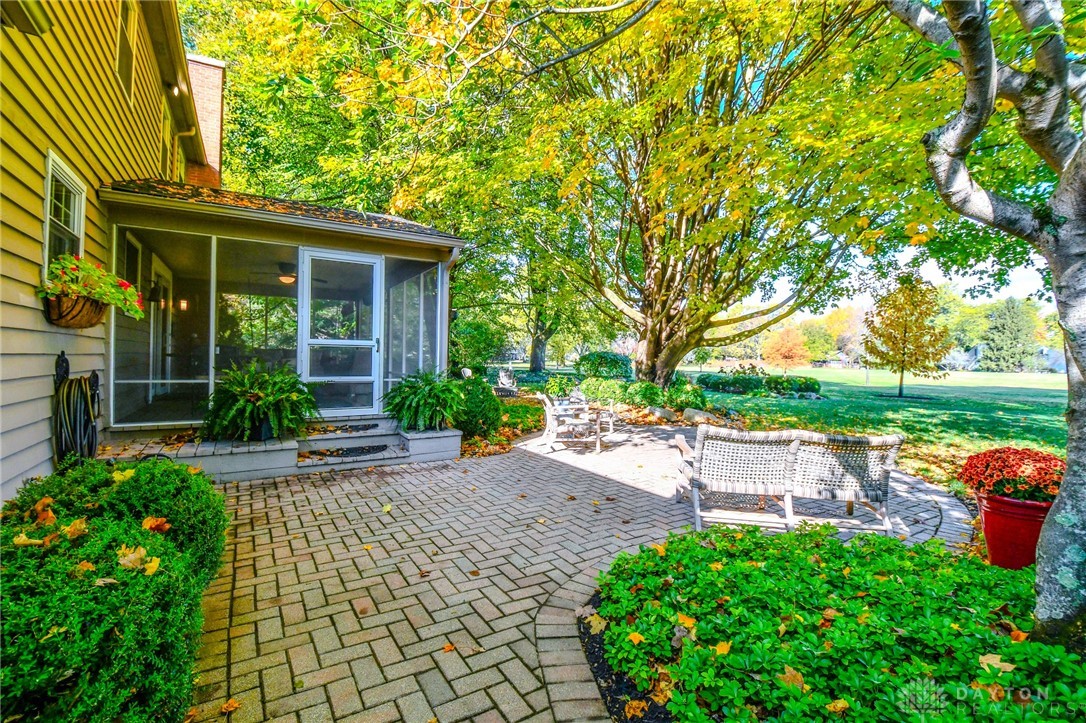 Washington Twp, Ohio, 45458, United States, 4 Bedrooms Bedrooms, ,4 BathroomsBathrooms,Residential,For Sale,1987558