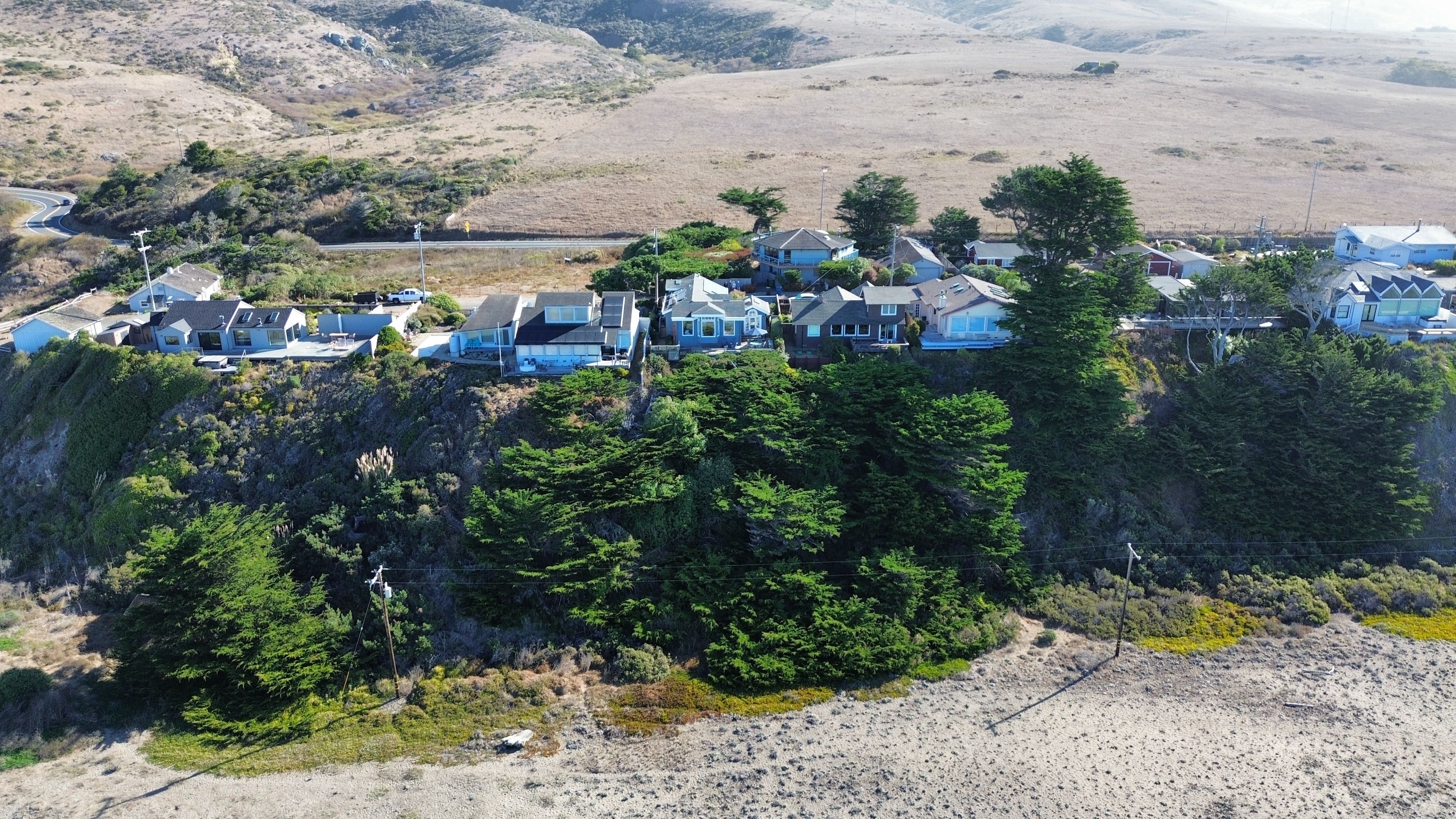  7141 Cliff Avenue, Bodega Bay, CA 94923 - 物件實景