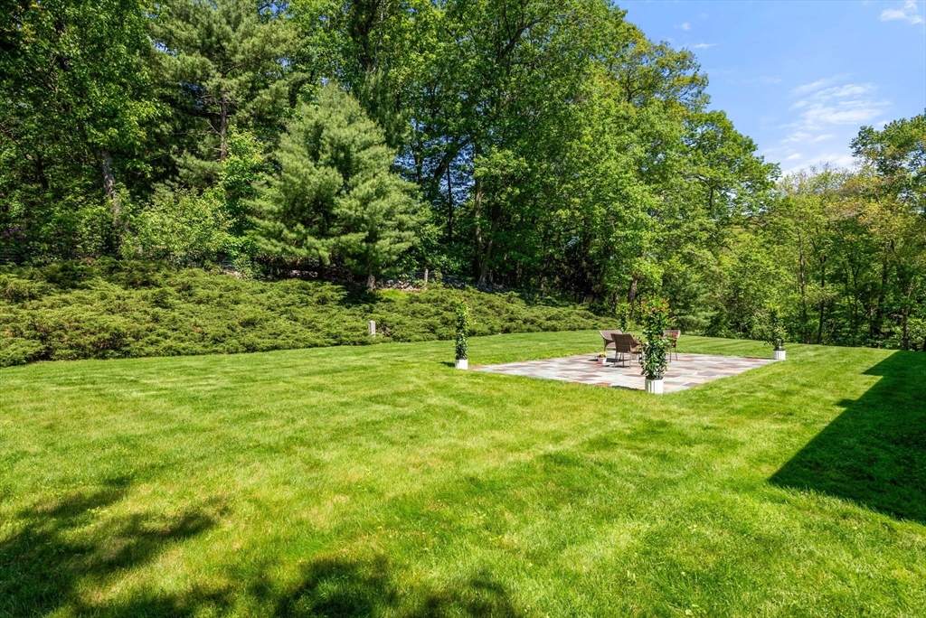 Weston, Massachusetts, 02493, United States, 4 Bedrooms Bedrooms, ,3 BathroomsBathrooms,Residential,For Sale,1838701