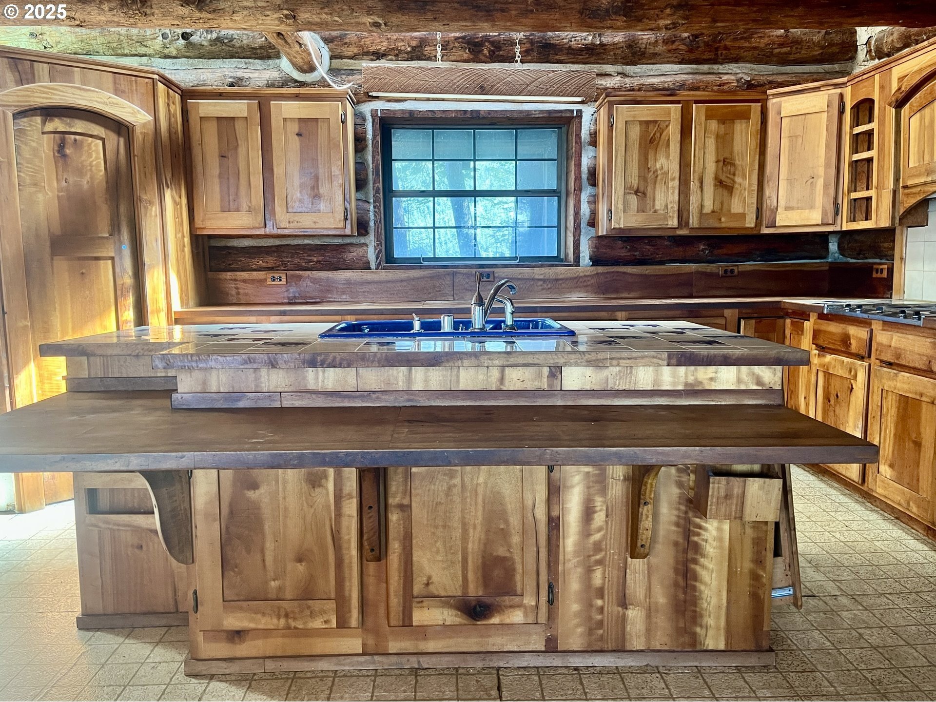 Gold Beach, Oregon, 97444, United States, 3 Bedrooms Bedrooms, ,3 BathroomsBathrooms,Residential,For Sale,1977644