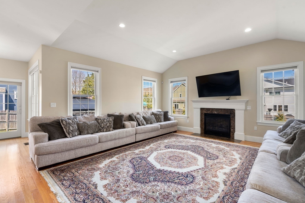 Needham, Massachusetts, 02492, United States, 5 Bedrooms Bedrooms, ,5 BathroomsBathrooms,Residential,For Sale,1850362