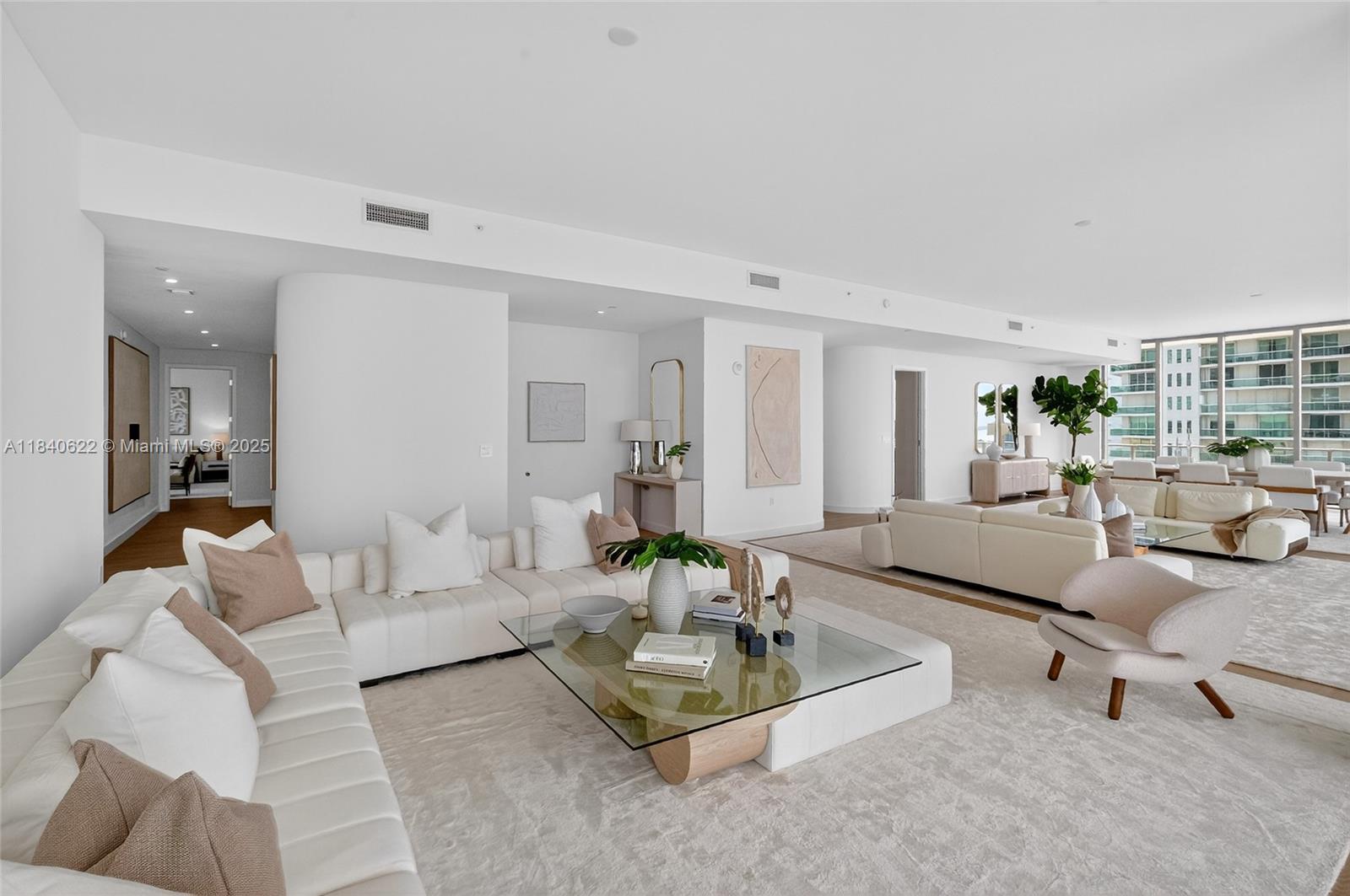 Miami, Florida, 33133, United States, 4 Bedrooms Bedrooms, ,4 BathroomsBathrooms,Residential,For Sale,1898315