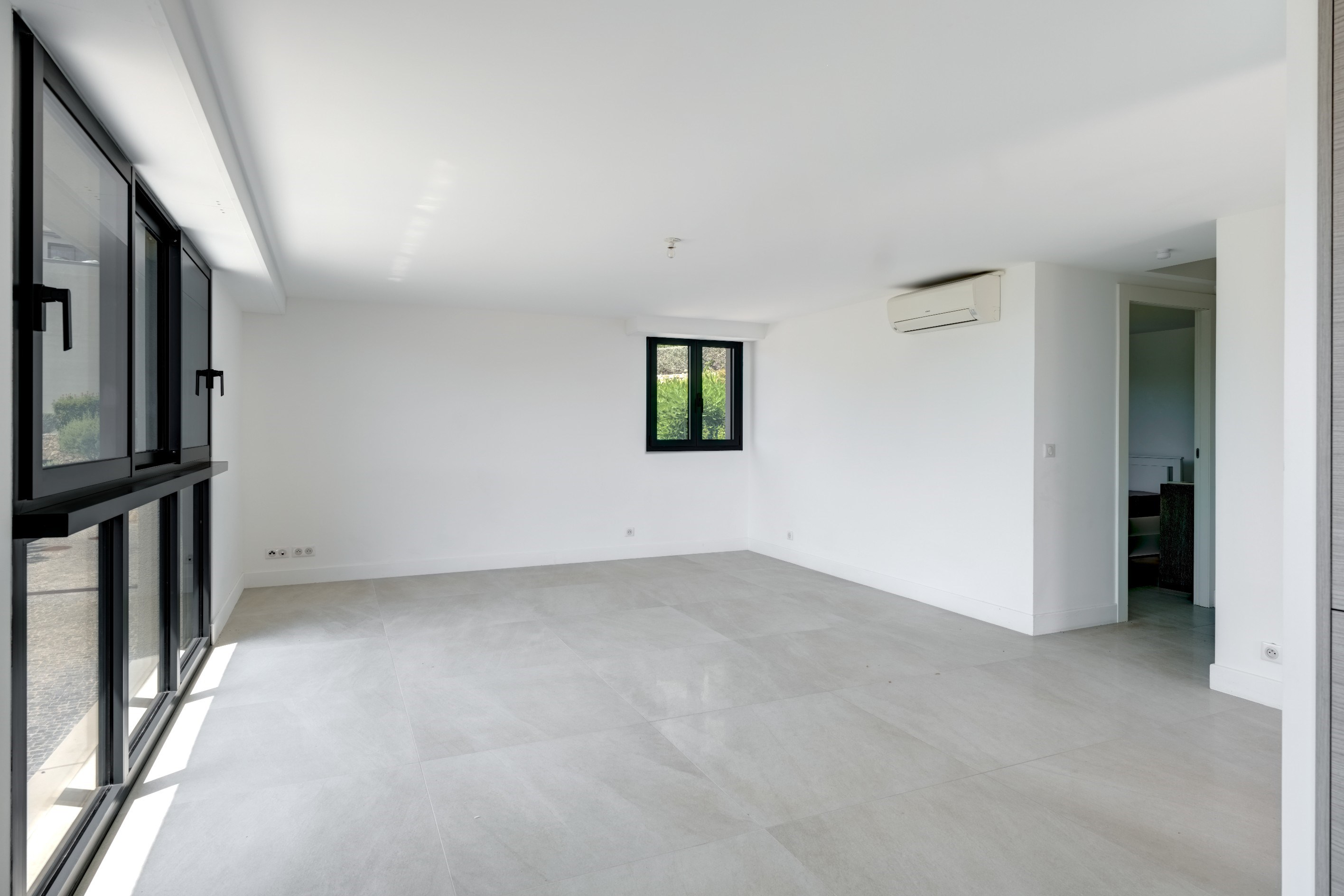  Luxury apartment for sale in Cannes Californie Vallauris within a secure privat… - 物件實景
