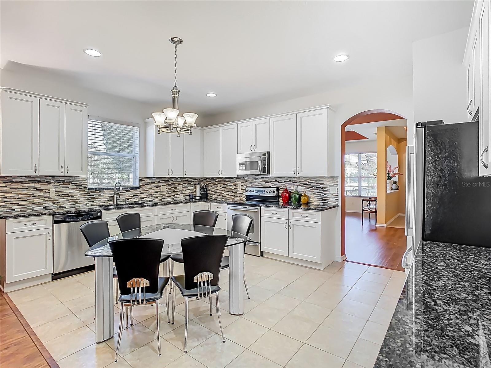 ORLANDO, Florida, 32828, United States, 5 Bedrooms Bedrooms, ,3 BathroomsBathrooms,Residential,For Sale,1923242