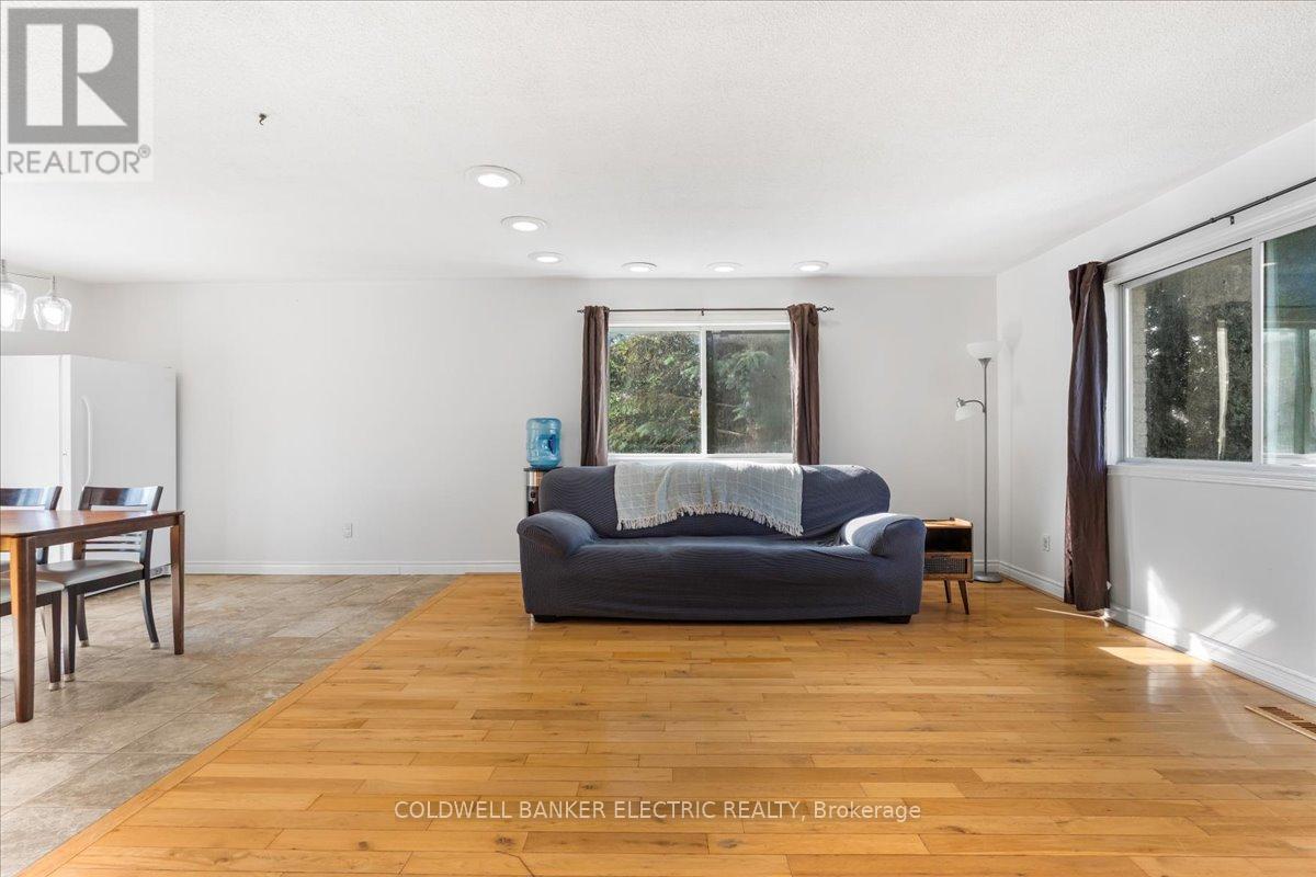 PRINCE EDWARD COUNTY (AMELIASBURG WARD), Ontario, K0K 1A0, CA, 5 Bedrooms Bedrooms, ,2 BathroomsBathrooms,Residential,For Sale,1867641