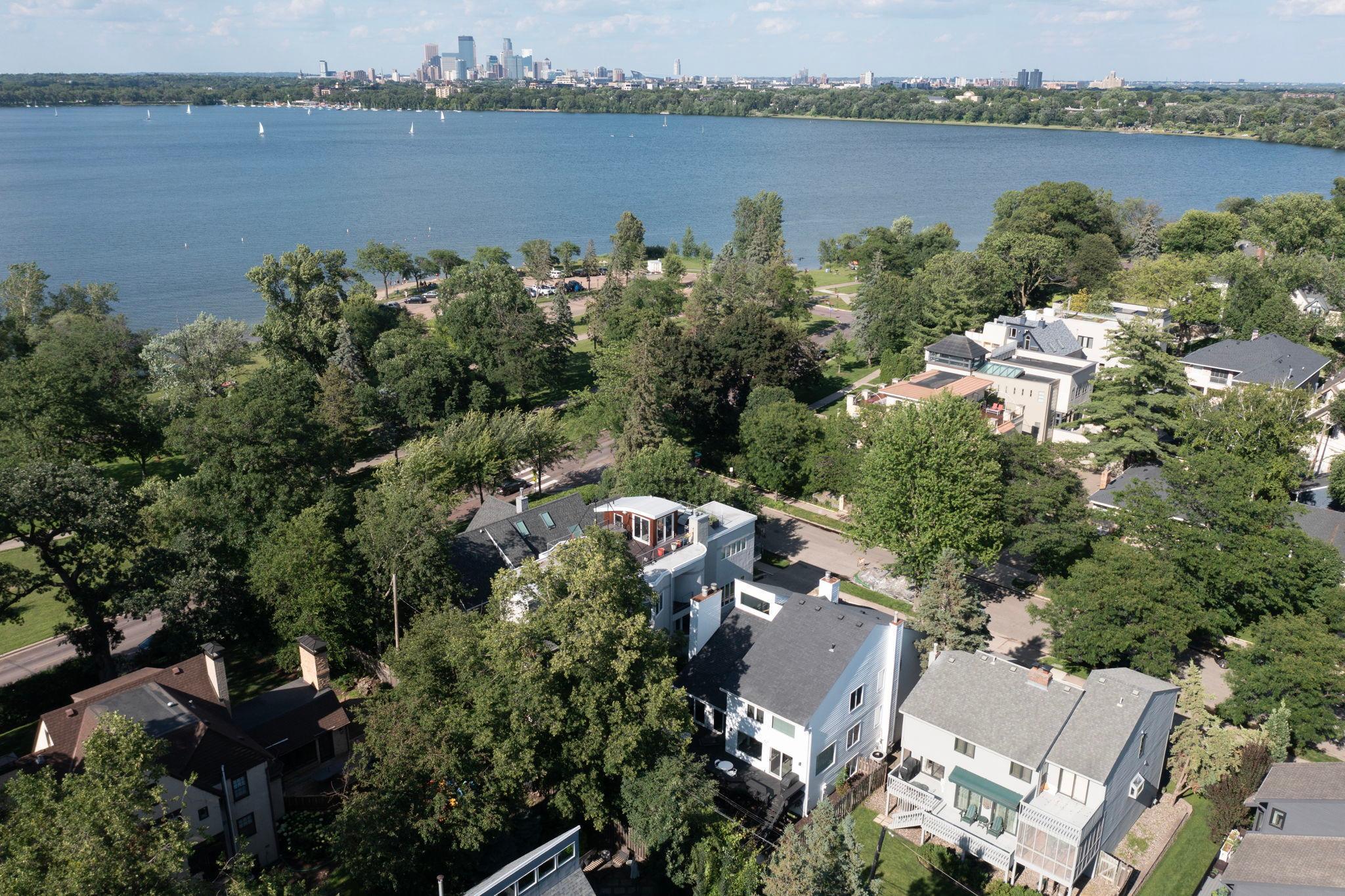Minneapolis, Minnesota, 55410, United States, 4 Bedrooms Bedrooms, ,2 BathroomsBathrooms,Residential,For Sale,1805431