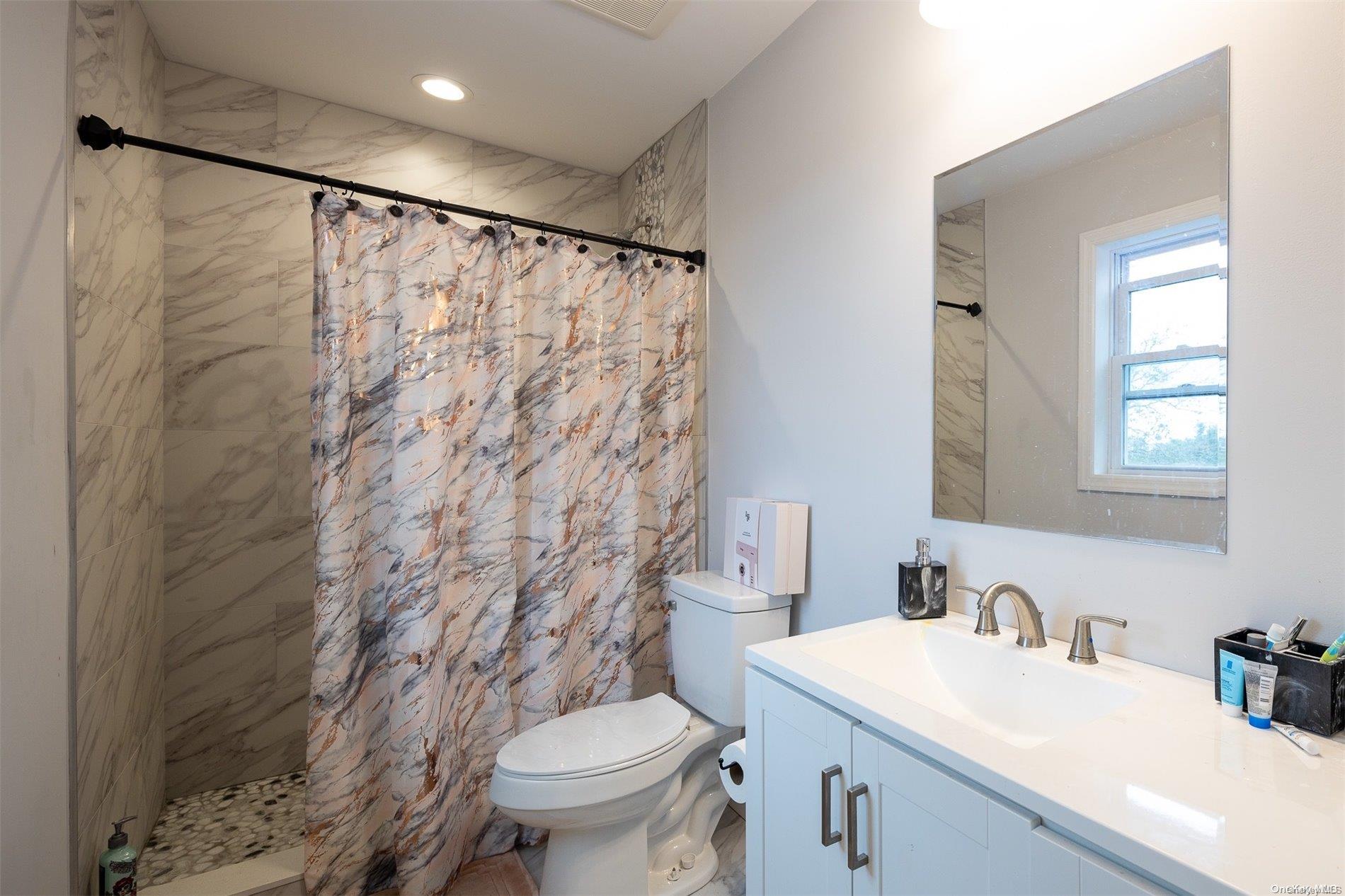 8 Narcissus Road W, Mastic Beach, New York, 11951, United States, 4 Bedrooms Bedrooms, ,3 BathroomsBathrooms,Residential,For Sale,8 Narcissus Road W,1659609
