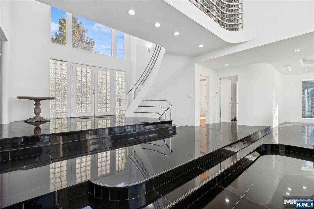 Alpine, New Jersey, 07620, United States, 6 Bedrooms Bedrooms, ,9 BathroomsBathrooms,Residential,For Sale,2000775