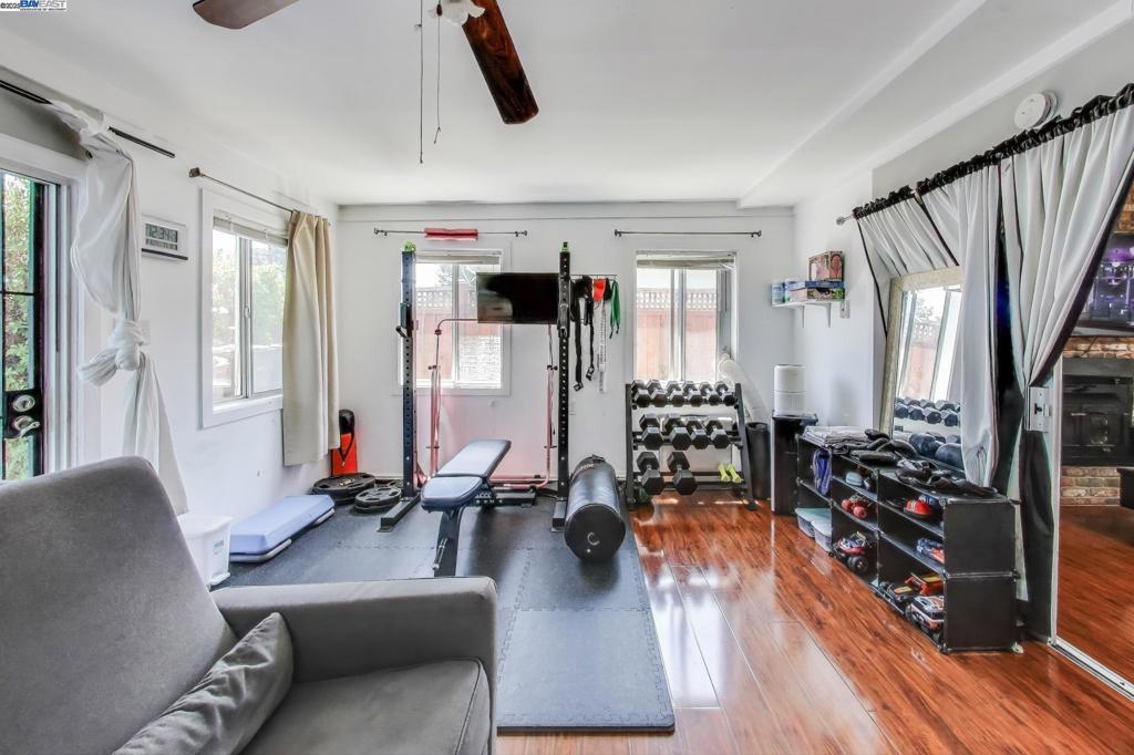 Hayward, California, 94544, United States, 3 Bedrooms Bedrooms, ,2 BathroomsBathrooms,Residential,For Sale,1938339
