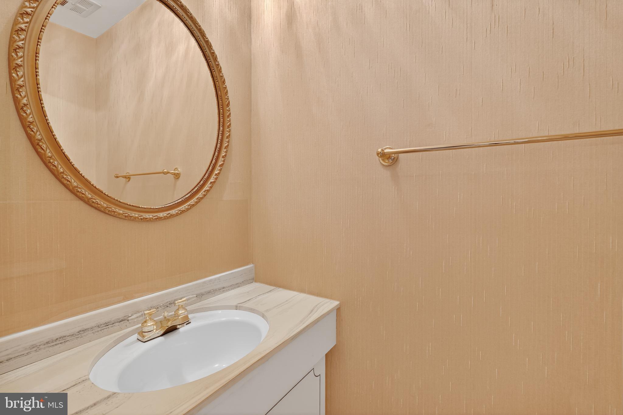 Mclean, Virginia, 22102, United States, 4 Bedrooms Bedrooms, ,4 BathroomsBathrooms,Residential,For Sale,1988751