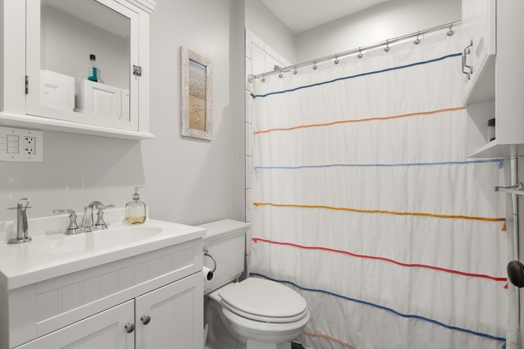 Medford, Massachusetts, 02155, United States, 4 Bedrooms Bedrooms, ,2 BathroomsBathrooms,Residential,For Sale,1904256