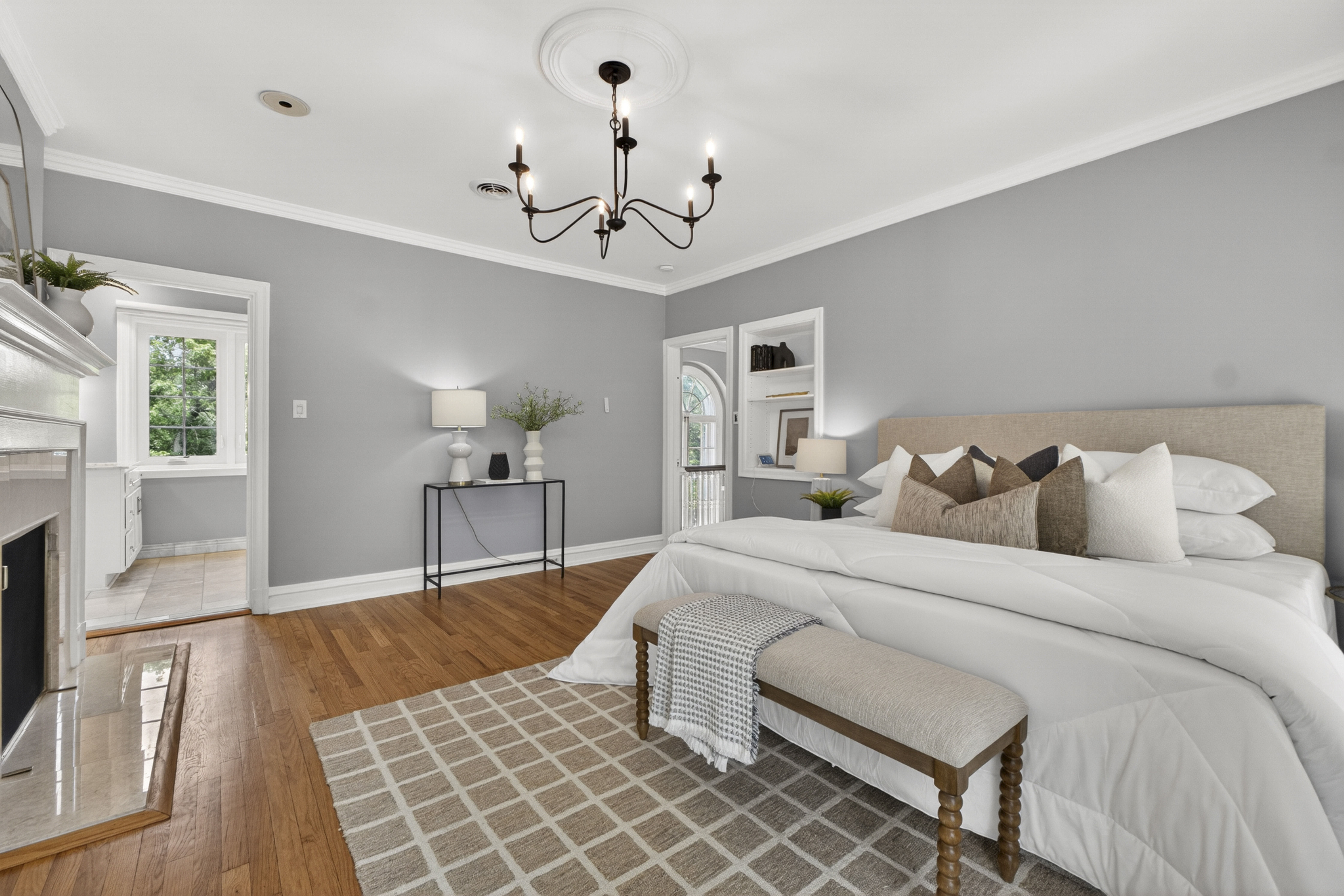  Timeless Mediterranean Revival Blends European Elegance & Hollywood Glamour - 物件實景