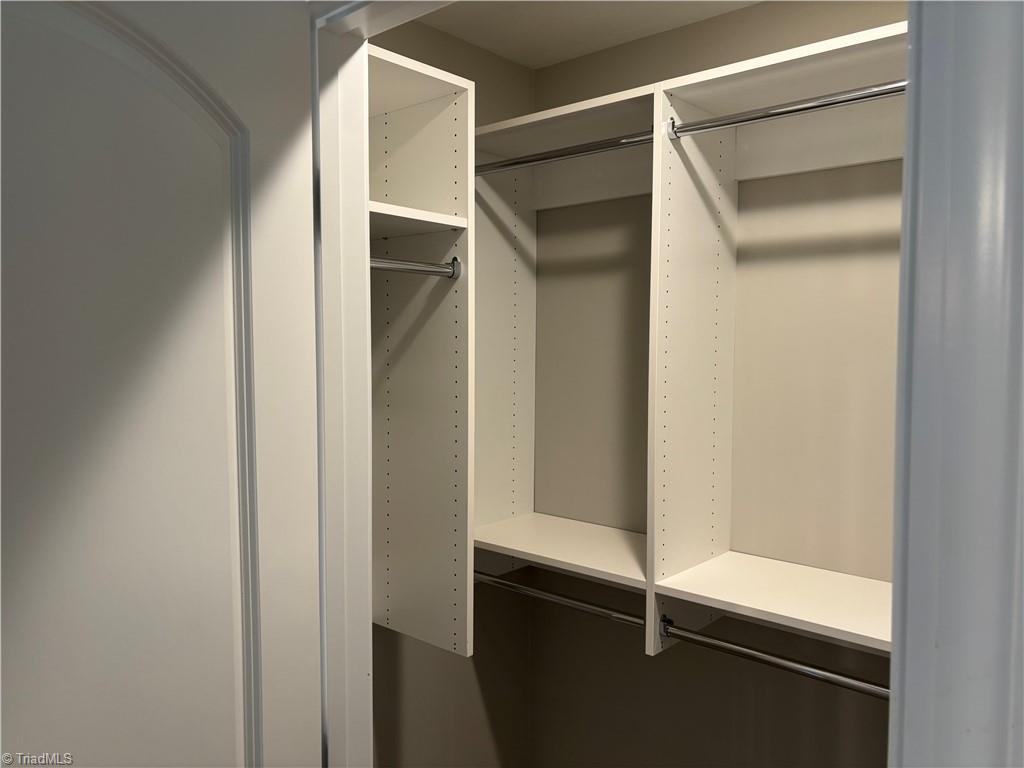 5483 Meadowlark Court, Winston-Salem, North Carolina, 27106, United States, 4 Bedrooms Bedrooms, ,4 BathroomsBathrooms,Residential,For Sale,5483 Meadowlark Court,1668555