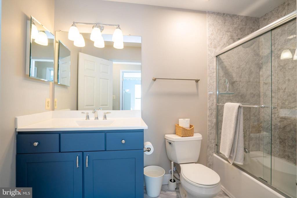 Princeton, New Jersey, 08540, United States, 4 Bedrooms Bedrooms, ,3 BathroomsBathrooms,Residential,For Sale,1943600