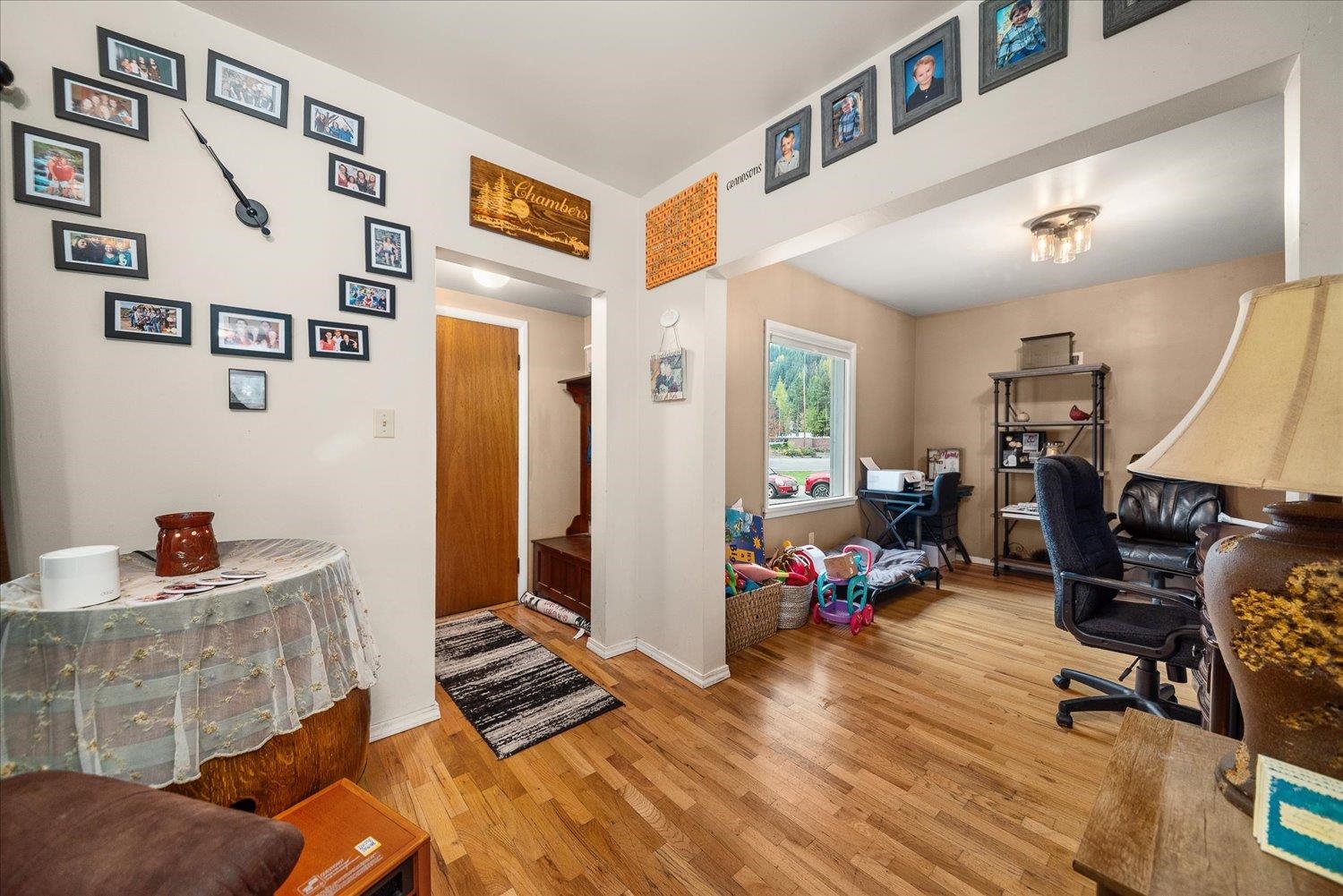 Metaline Falls, Washington, 99153, United States, 5 Bedrooms Bedrooms, ,3 BathroomsBathrooms,Residential,For Sale,1986087