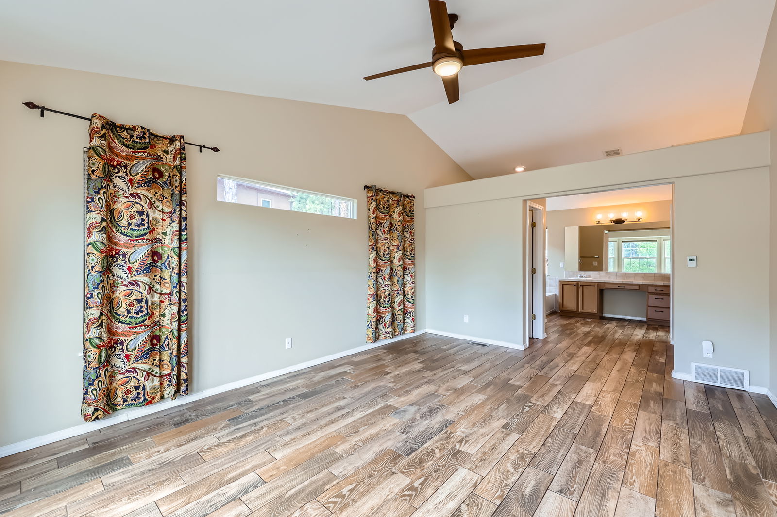 Woodland Park, Colorado, 80863, United States, 3 Bedrooms Bedrooms, ,4 BathroomsBathrooms,Residential,For Sale,1856794
