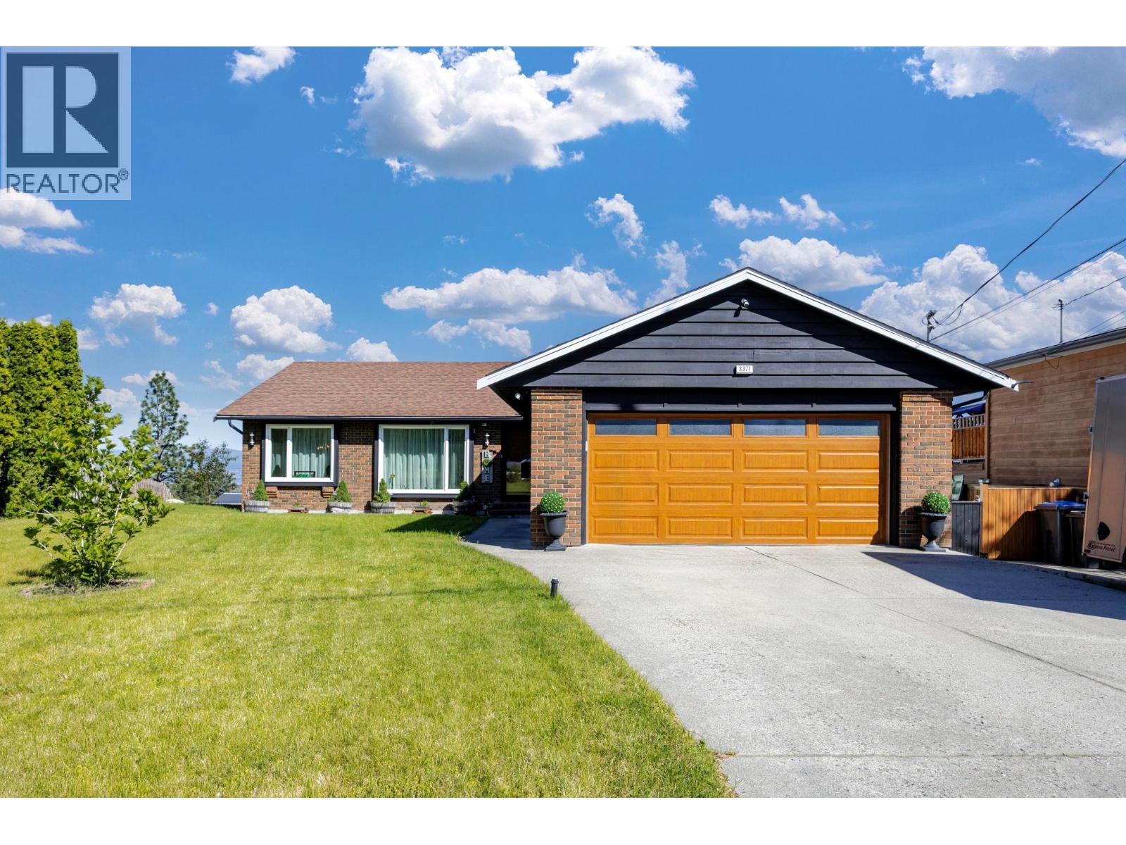 WEST KELOWNA, British Columbia, V4T 1B4, CA, 4 Bedrooms Bedrooms, ,3 BathroomsBathrooms,Residential,For Sale,1950136