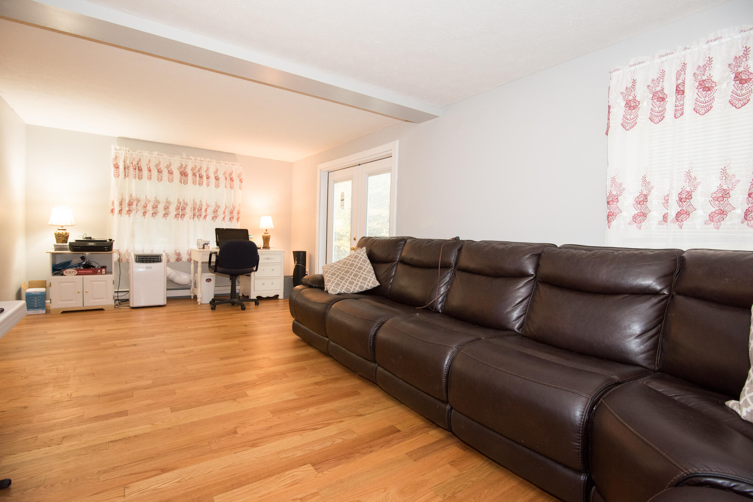 Gorham, Maine, 04038, United States, 3 Bedrooms Bedrooms, ,2 BathroomsBathrooms,Residential,For Sale,1965072