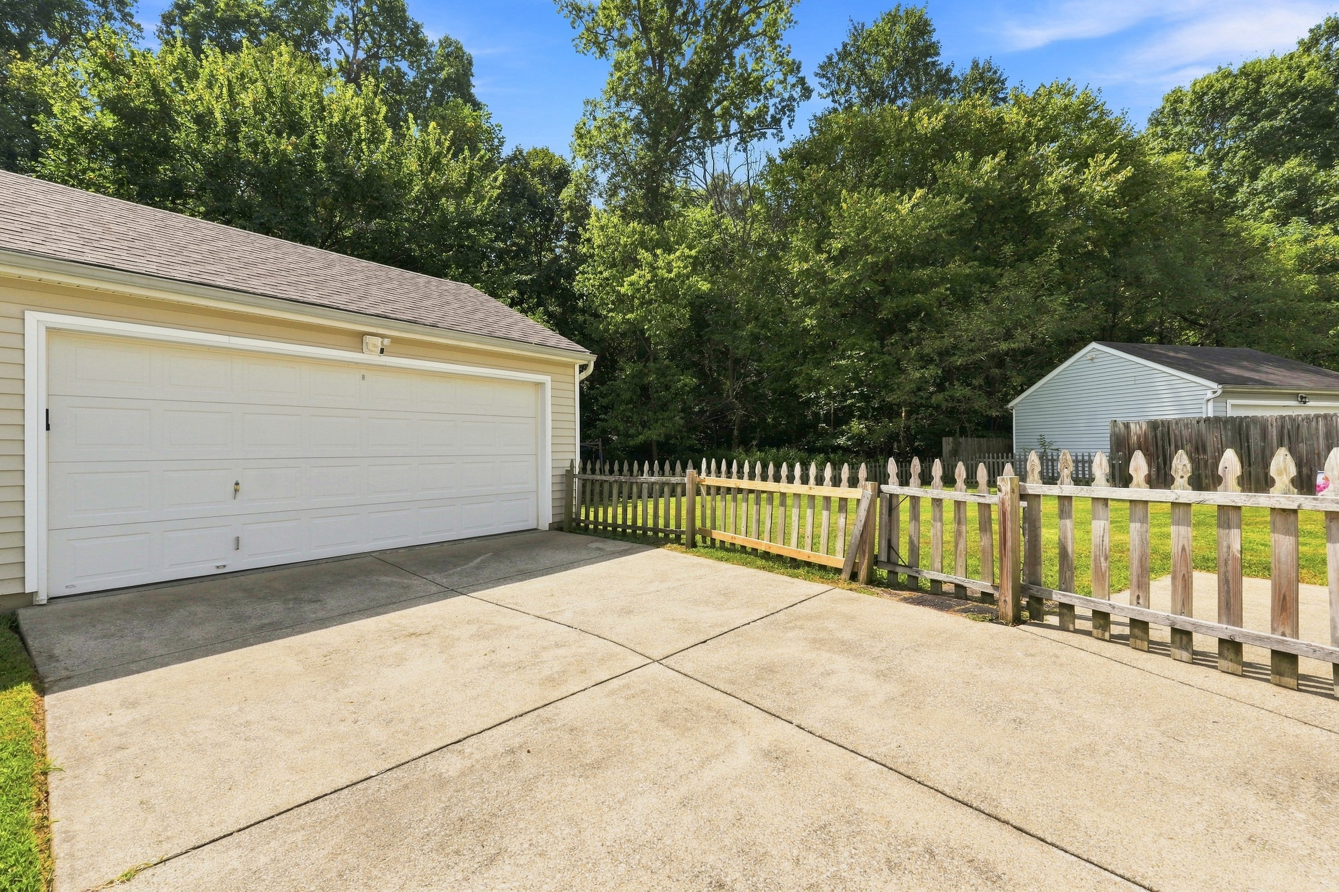  6314 Maravian Drive, Louisville, KY 40258 - 物件實景