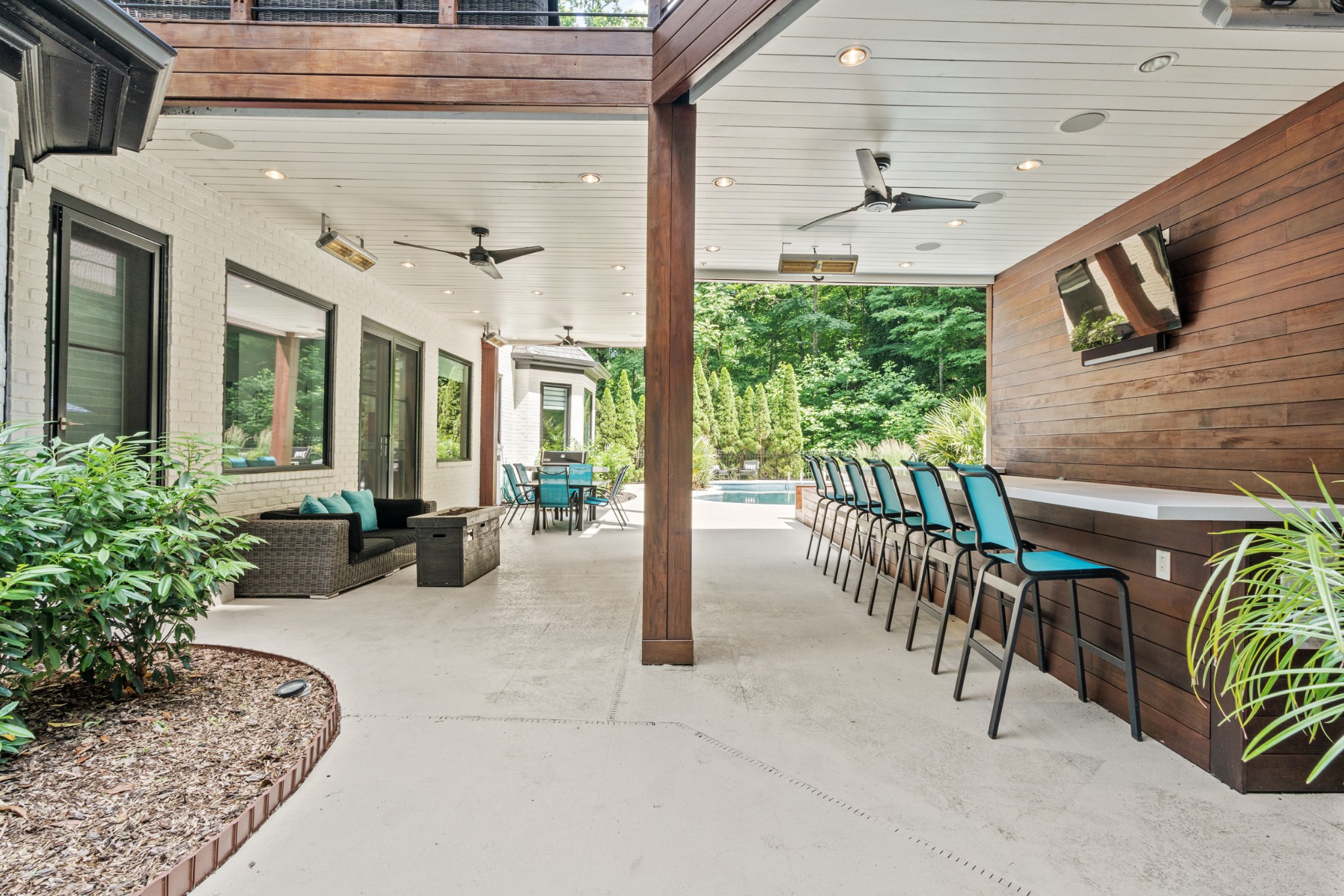 Nashville, Tennessee, 37215, United States, 5 Bedrooms Bedrooms, ,11 BathroomsBathrooms,Residential,For Sale,1885456